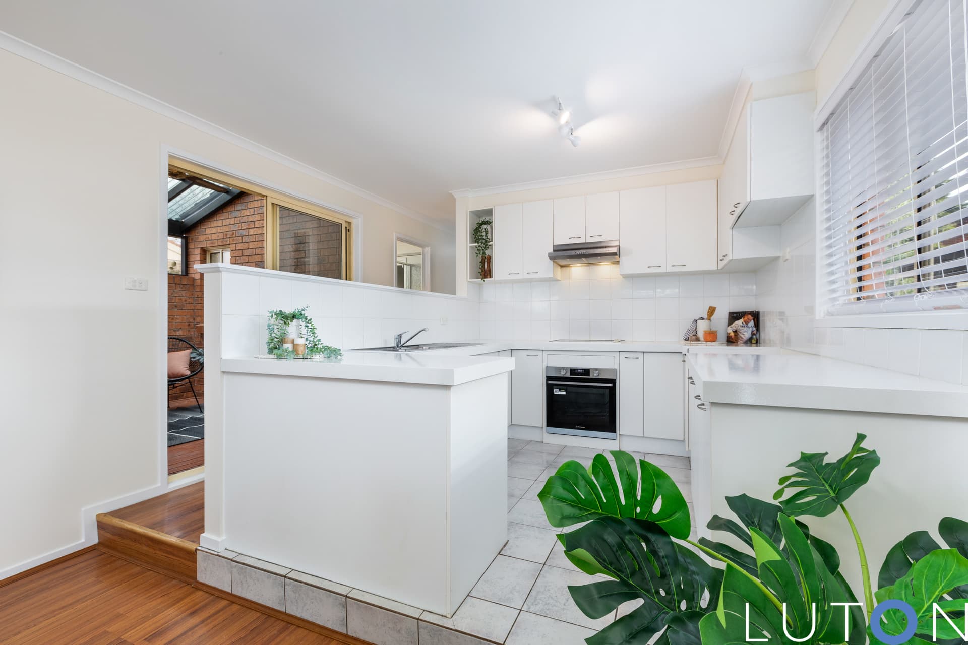 10 Shean Place, Gordon ACT 2906, Gordon - Image 1