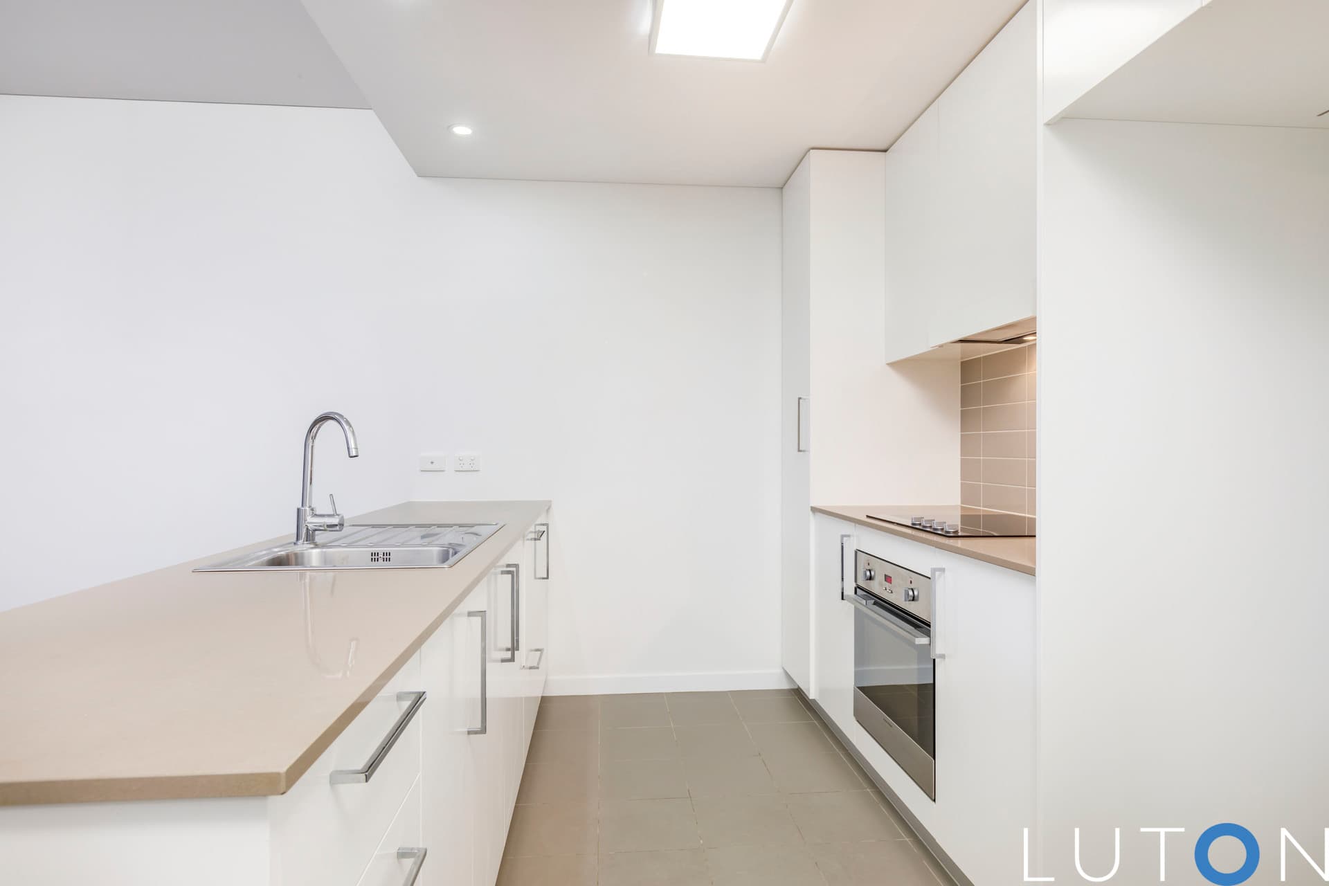 6/116 Easty Street, Phillip ACT 2606, Phillip - Image 1