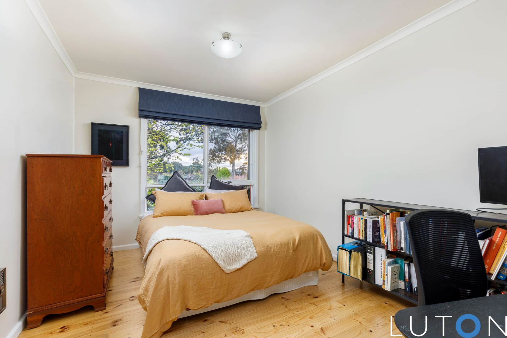11 Mackenzie Street, Hackett ACT 2602, Hackett - Thumbnail 2