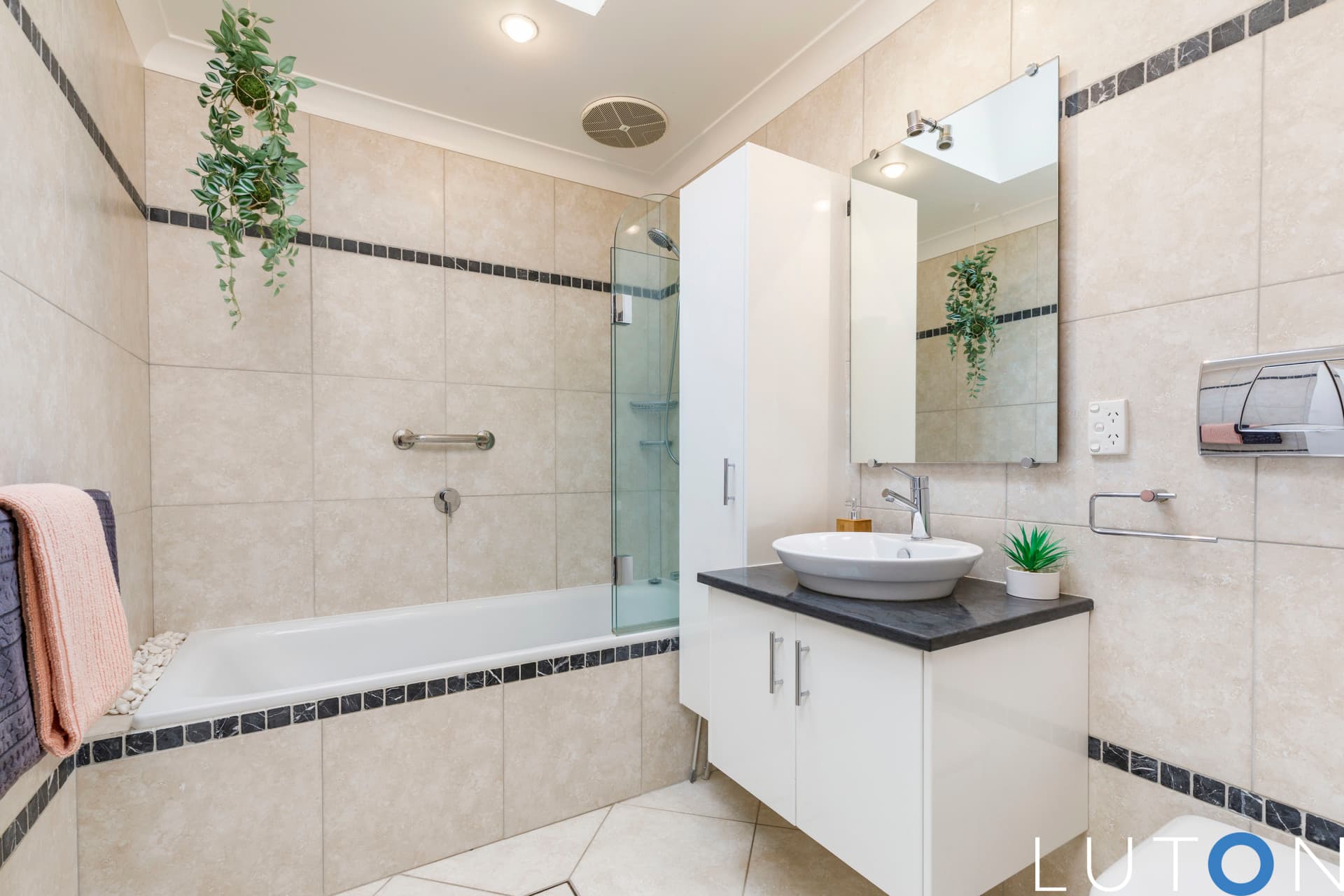 74 Lyttleton Crescent, Cook ACT 2614, Cook - Thumbnail 4