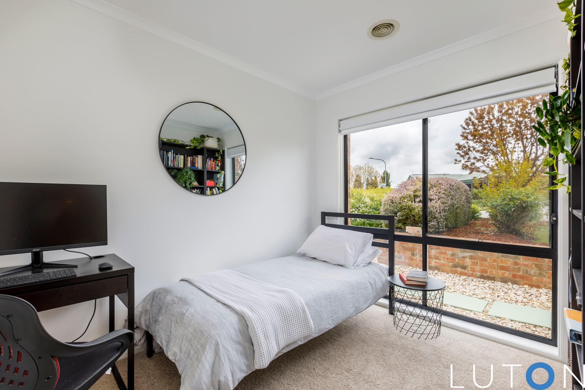 106 Hugh McKay Crescent, Dunlop ACT 2615, Dunlop - Thumbnail 2