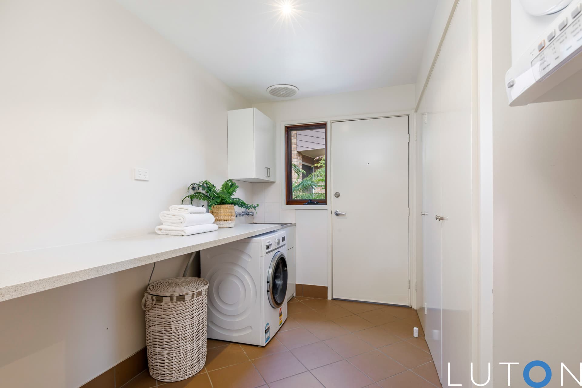 37 Mt Vernon Drive, Kambah ACT 2902, Kambah - Thumbnail 5