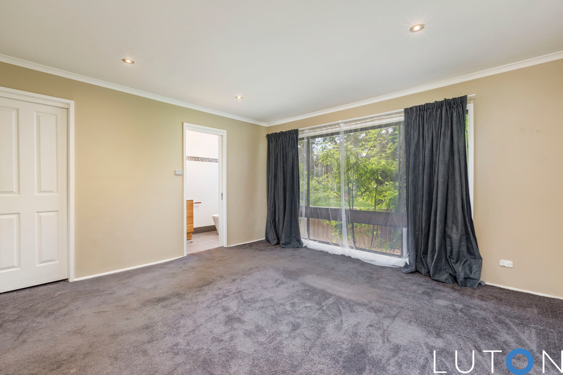 23 Axon Street, Monash ACT 2904, Monash - Image 1