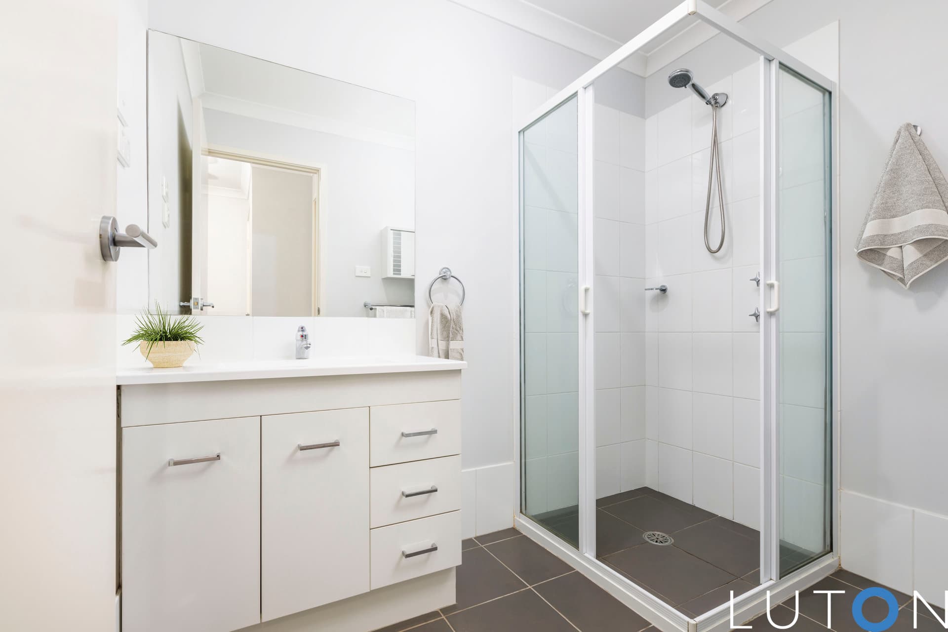 18/36 John Holt Street, Macgregor ACT 2615, Macgregor - Thumbnail 2