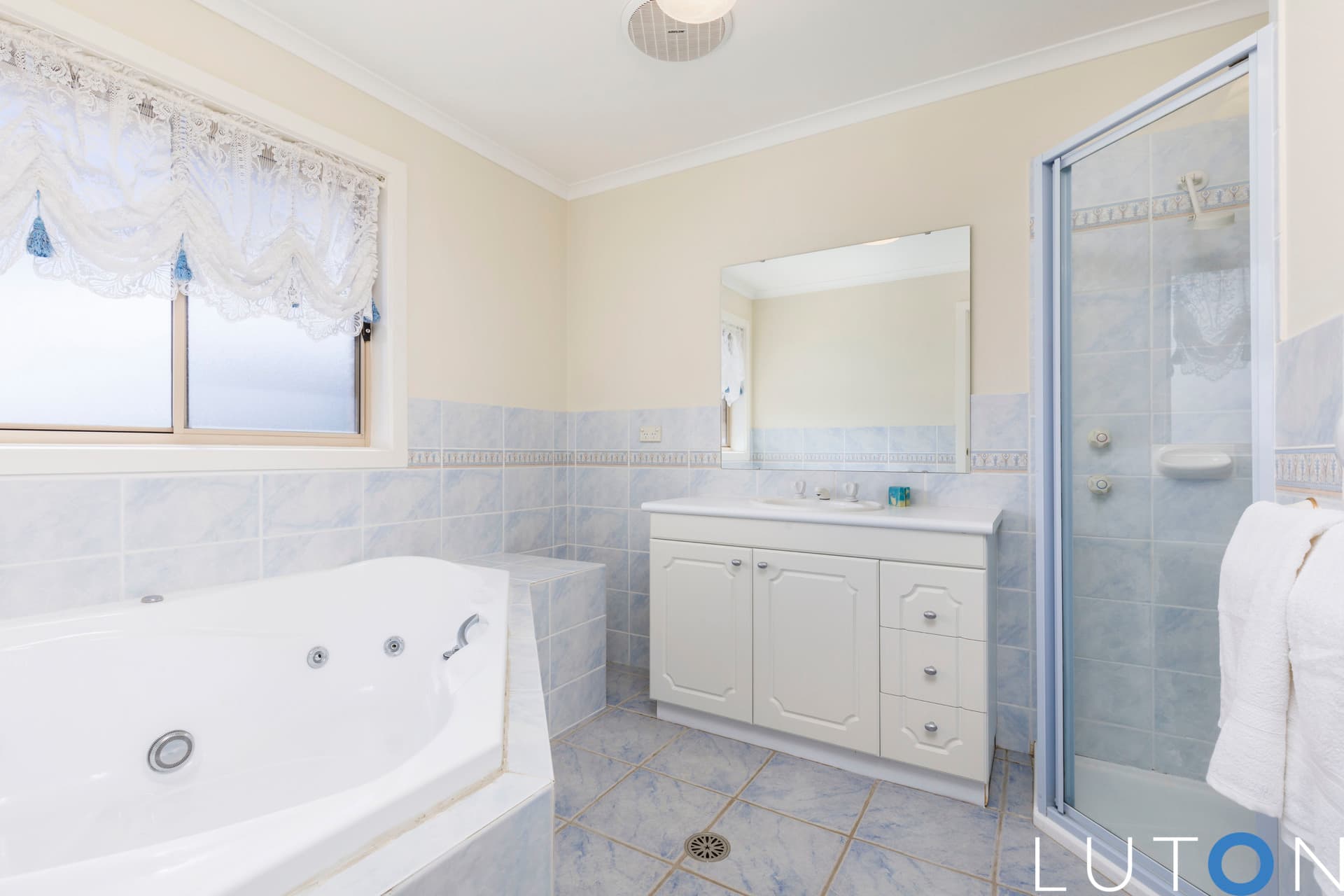 96 Kelleway Avenue, Nicholls ACT 2913, Nicholls - Thumbnail 2