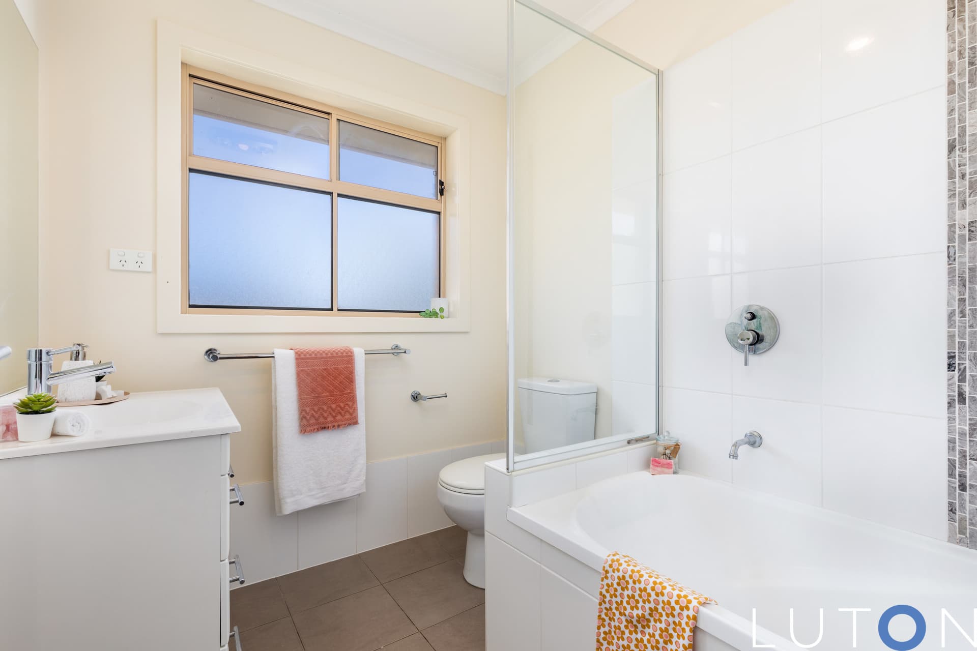 30 Loveday Crescent, Casey ACT 2913, Casey - Thumbnail 4