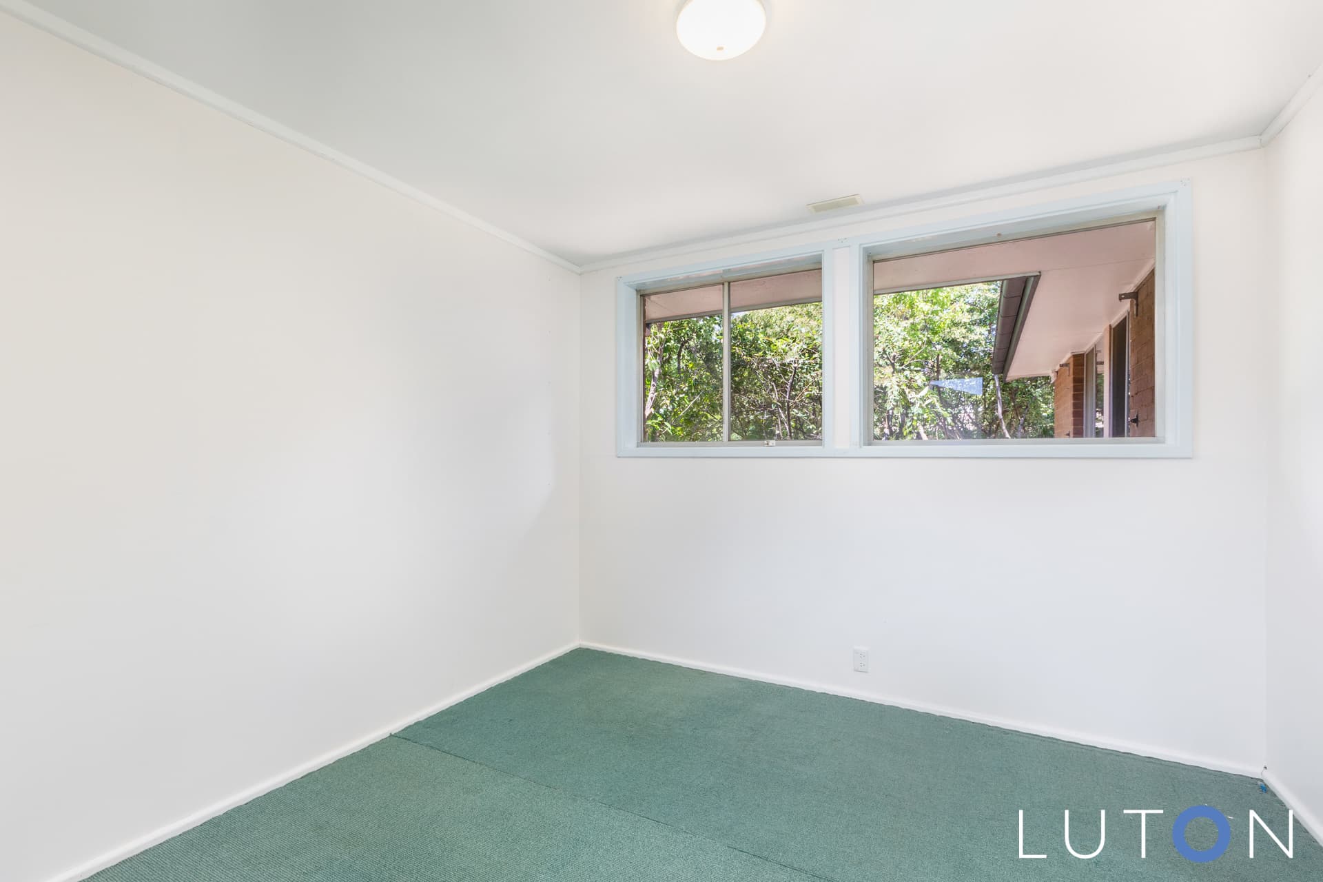 22 Pennefather Street, Higgins ACT 2615, Higgins - Thumbnail 2