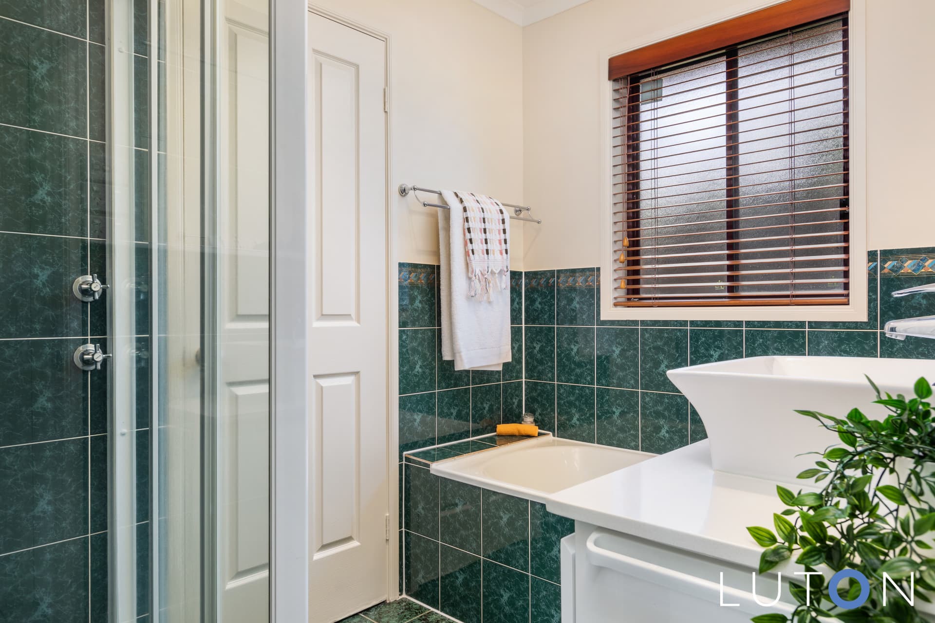 8 Naas Close, Amaroo ACT 2914, Amaroo - Thumbnail 2