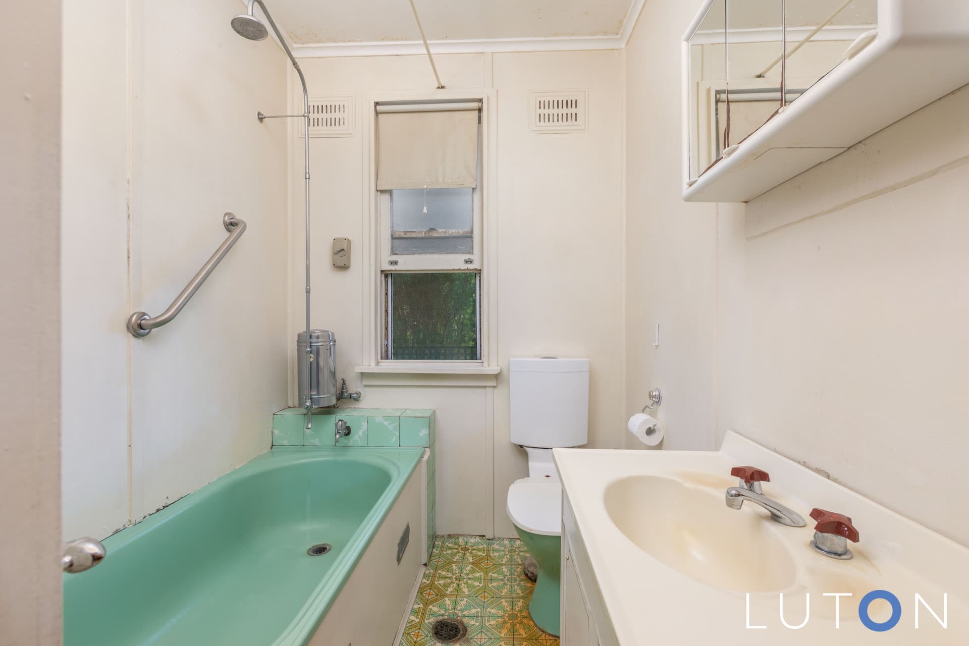 42 Morton Street, Crestwood NSW 2620, Crestwood - Thumbnail 4