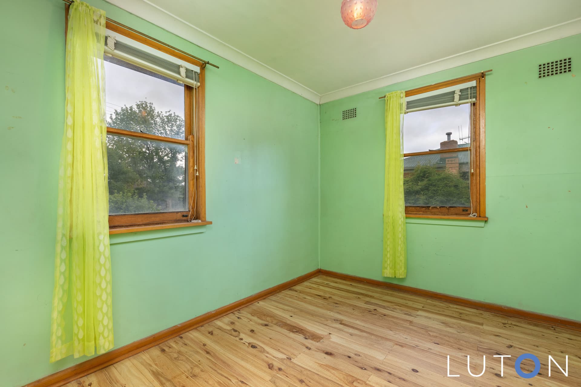 42 Morton Street, Crestwood NSW 2620, Crestwood - Thumbnail 3