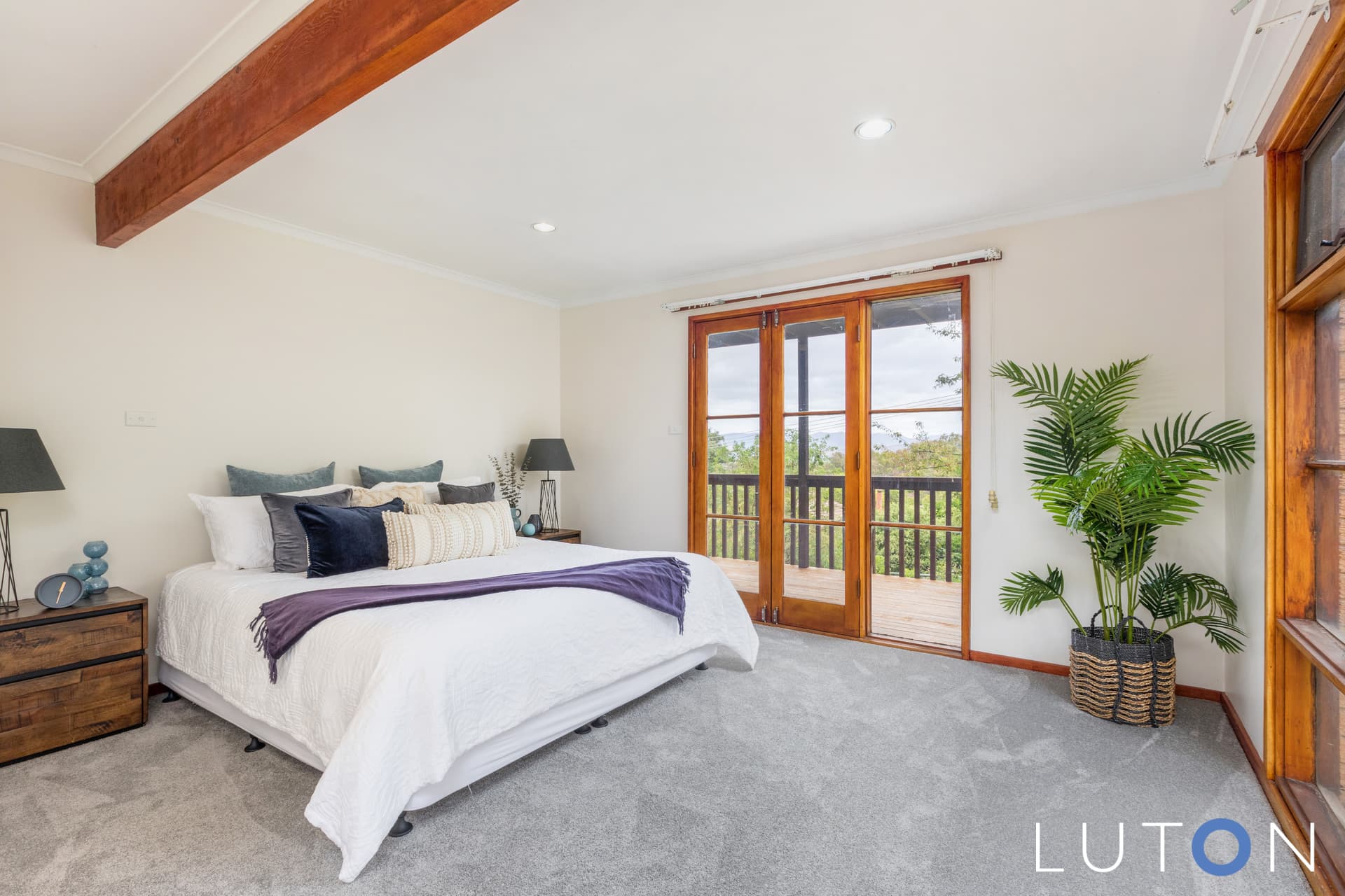 301 Bugden Avenue, Fadden ACT 2904, Fadden - Thumbnail 5