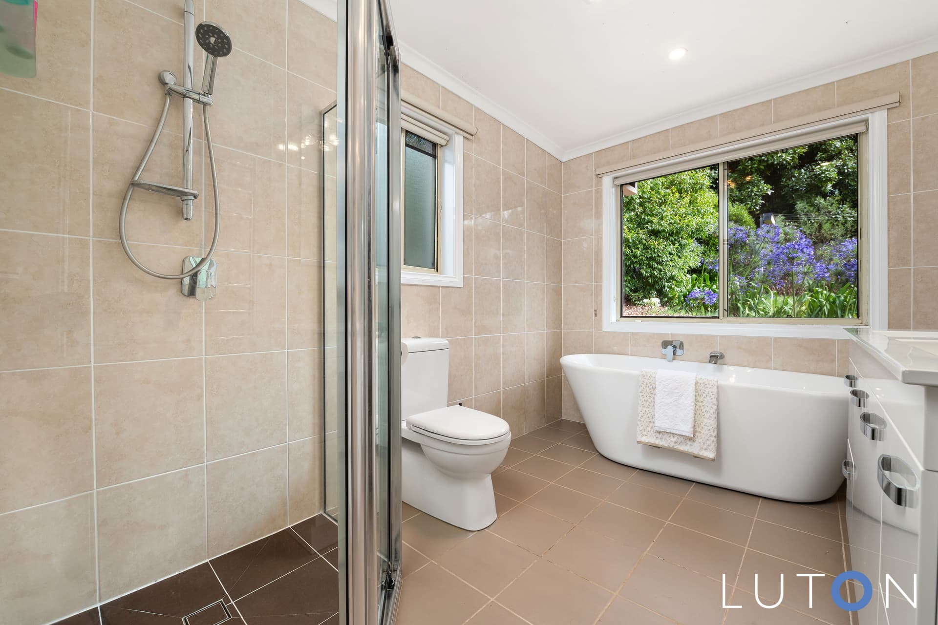 25 Richter Close, Fadden ACT 2904, Fadden - Image 1