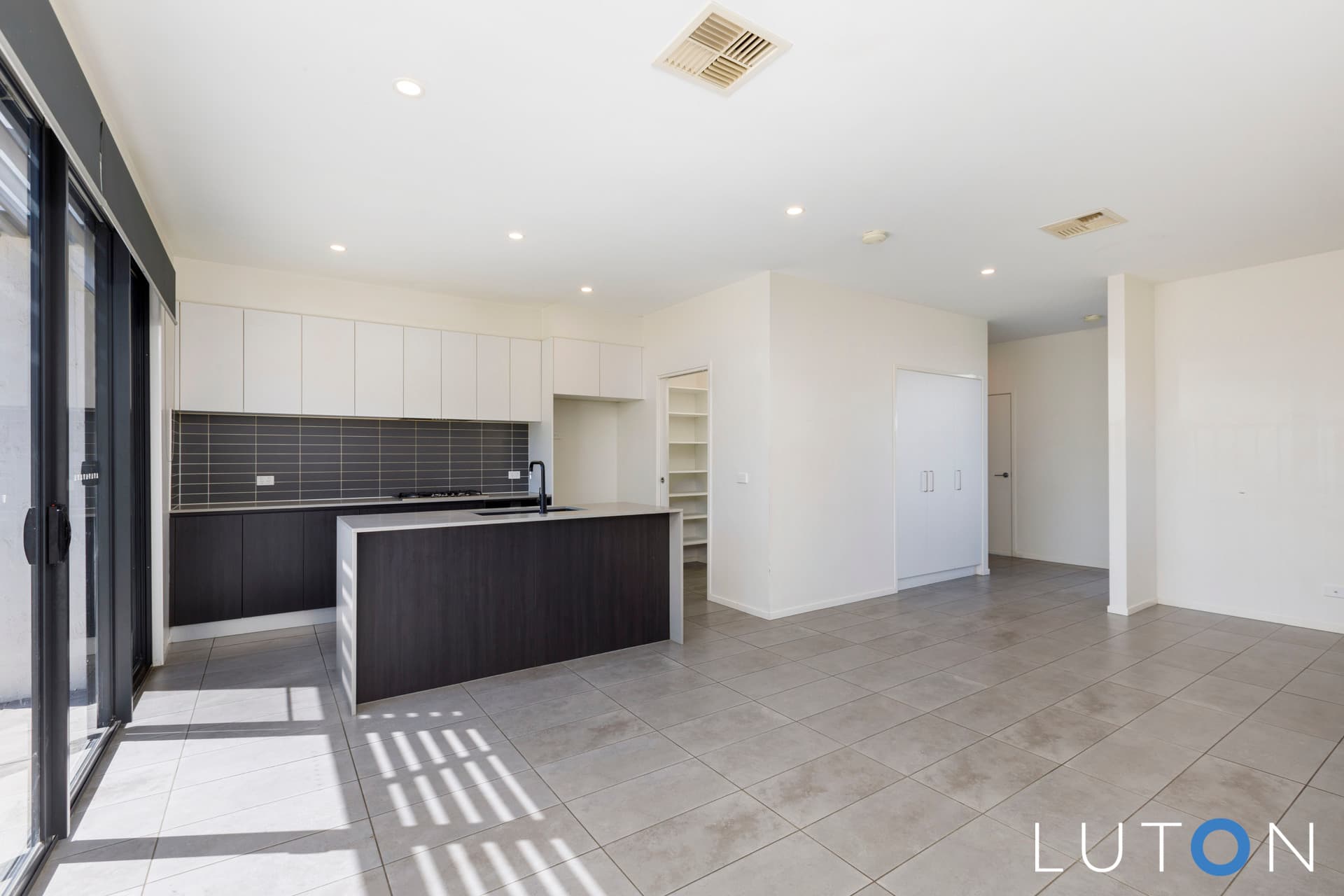 10 Bernard Heinze Avenue, Moncrieff ACT 2914, Moncrieff - Thumbnail 8