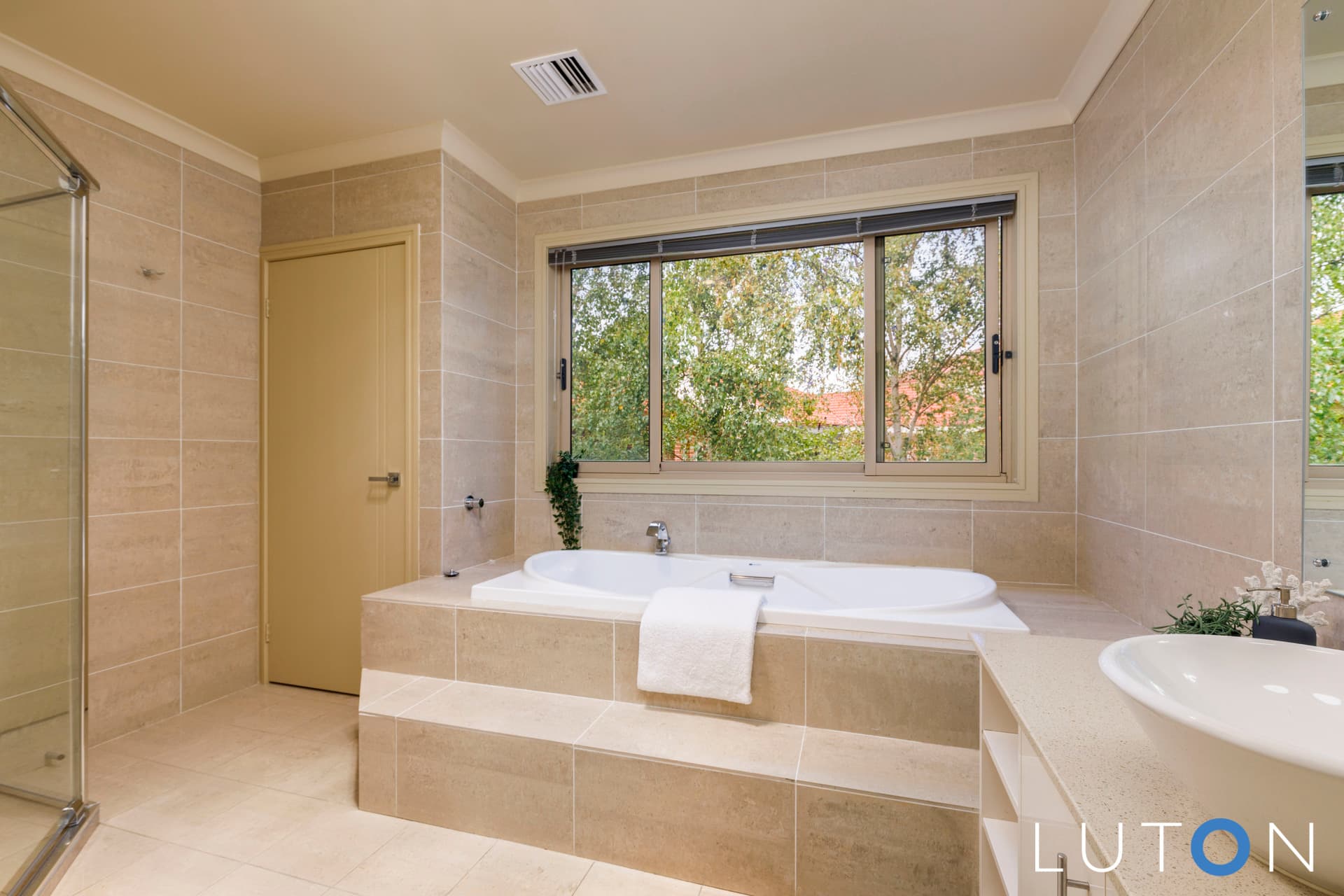 22 Tanderra Crescent, Ngunnawal ACT 2913, Ngunnawal - Thumbnail 4