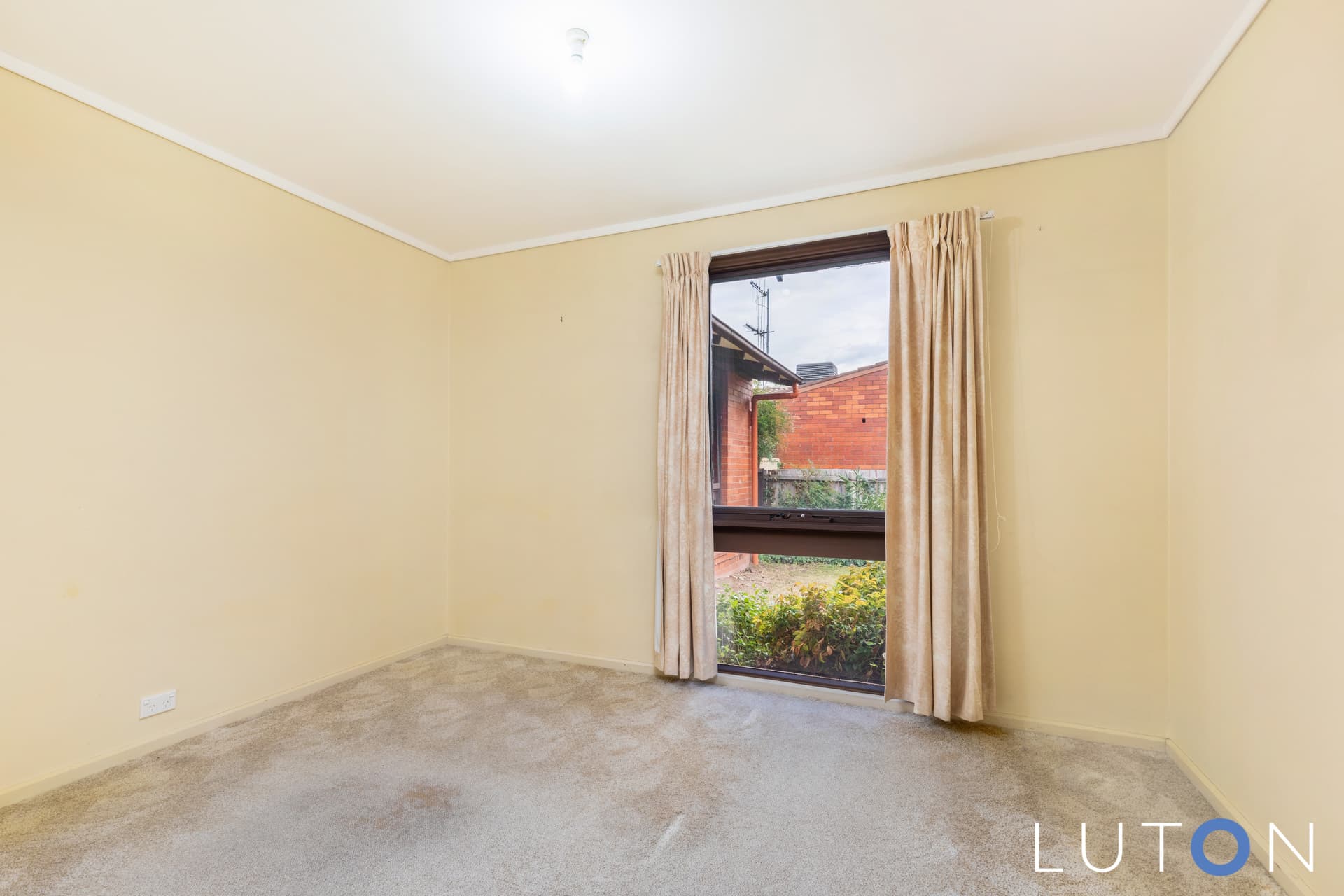 7 Dangar Place, Charnwood ACT 2615, Charnwood - Thumbnail 2