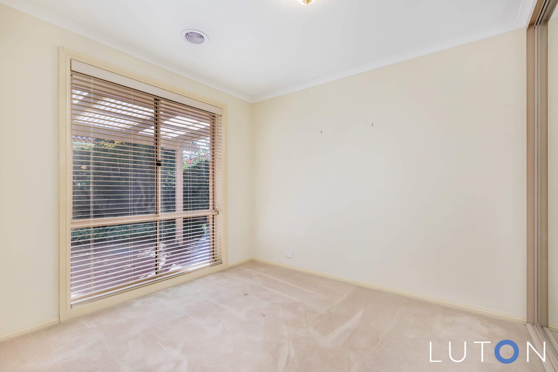 32/67 Barraclough Crescent, Monash ACT 2904, Monash - Image 1