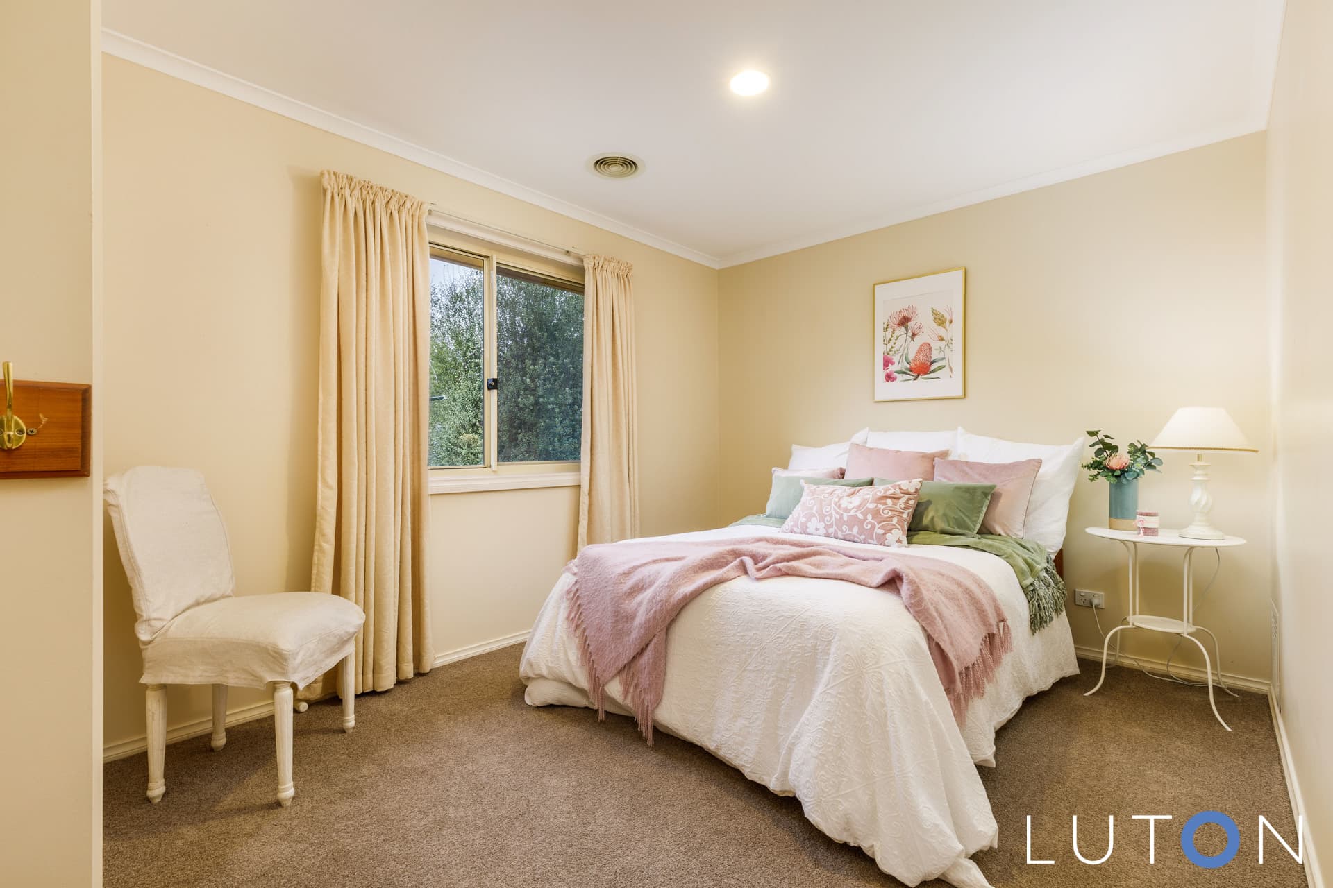 6 Evella Court, Amaroo ACT 2914, Amaroo - Thumbnail 2