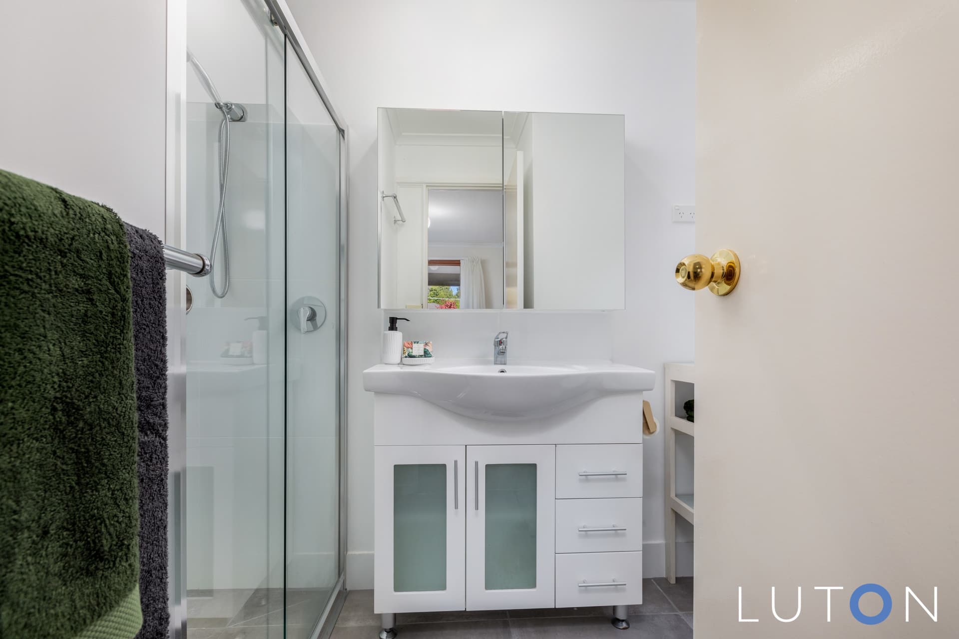 5 Humffray Street, Wanniassa ACT 2903, Wanniassa - Thumbnail 2
