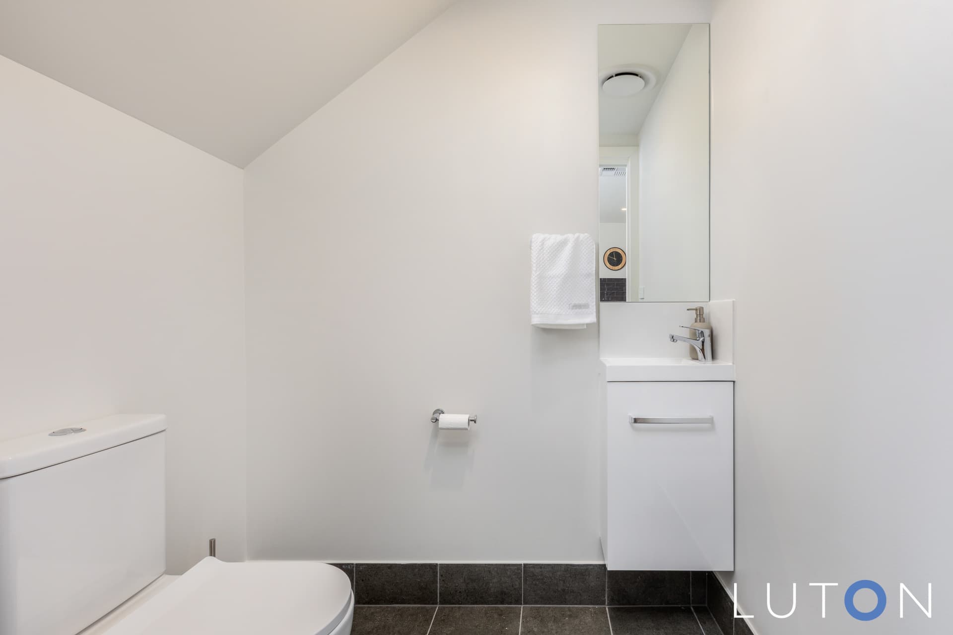 3C Woodberry Avenue, Coombs ACT 2611, Coombs - Thumbnail 2