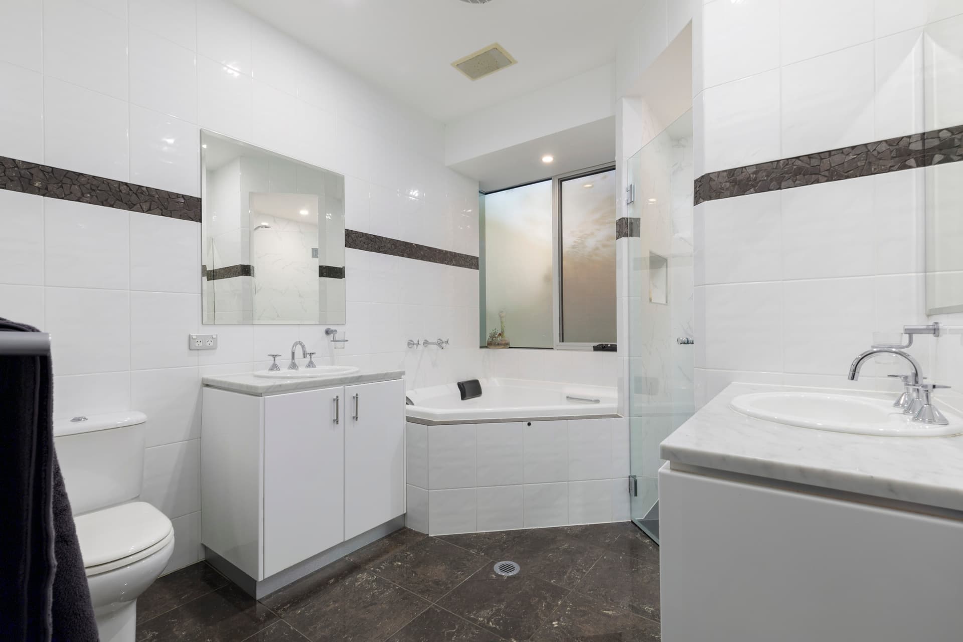 3 Le Hunte Street, Deakin ACT 2600, Deakin - Image 1