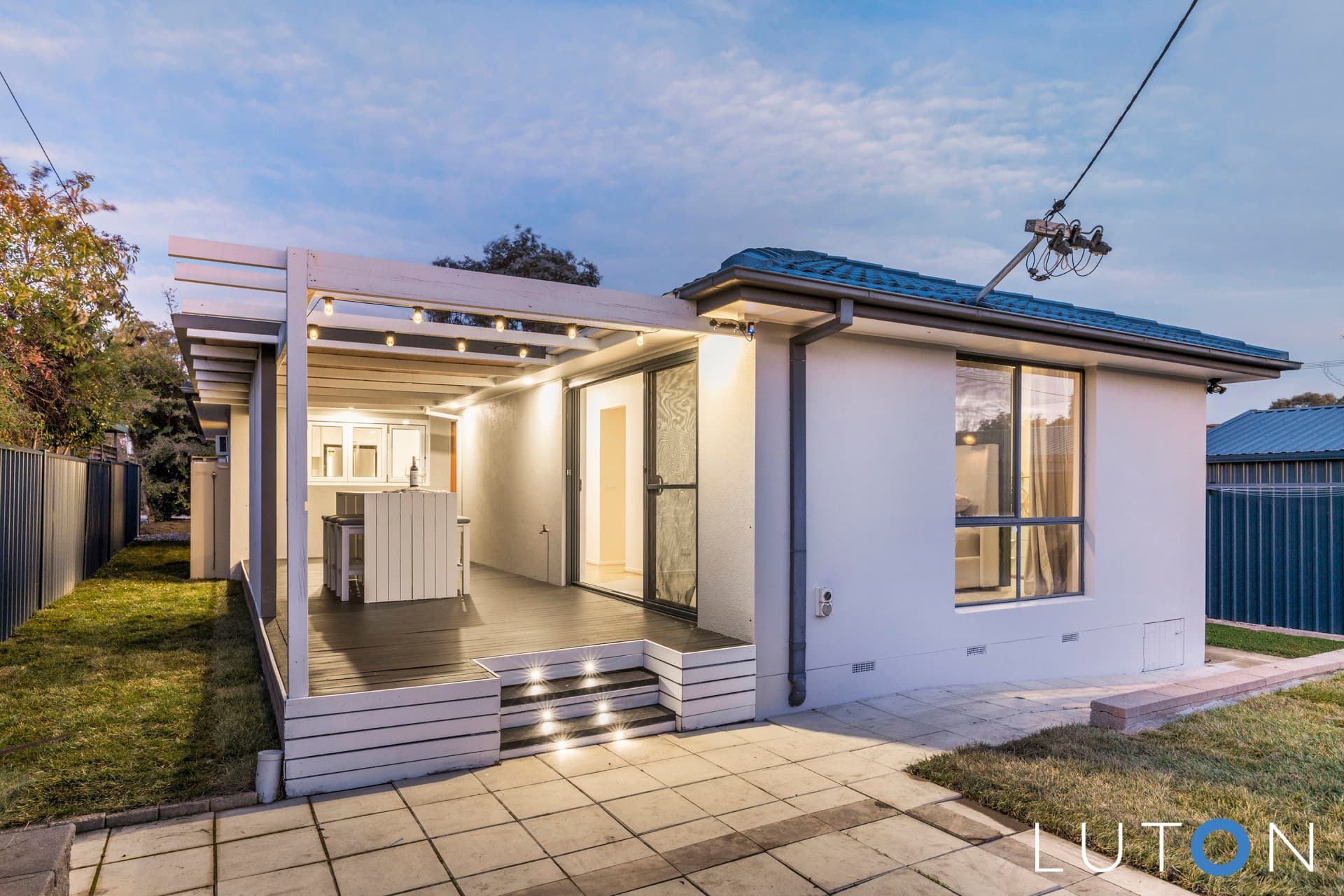 6 Bouchard Place, Fadden ACT 2904, Fadden - Thumbnail 2