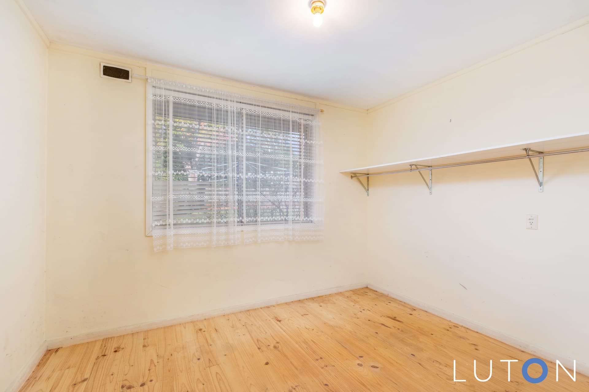 16 Gruner Street, Weston ACT 2611, Weston - Thumbnail 2