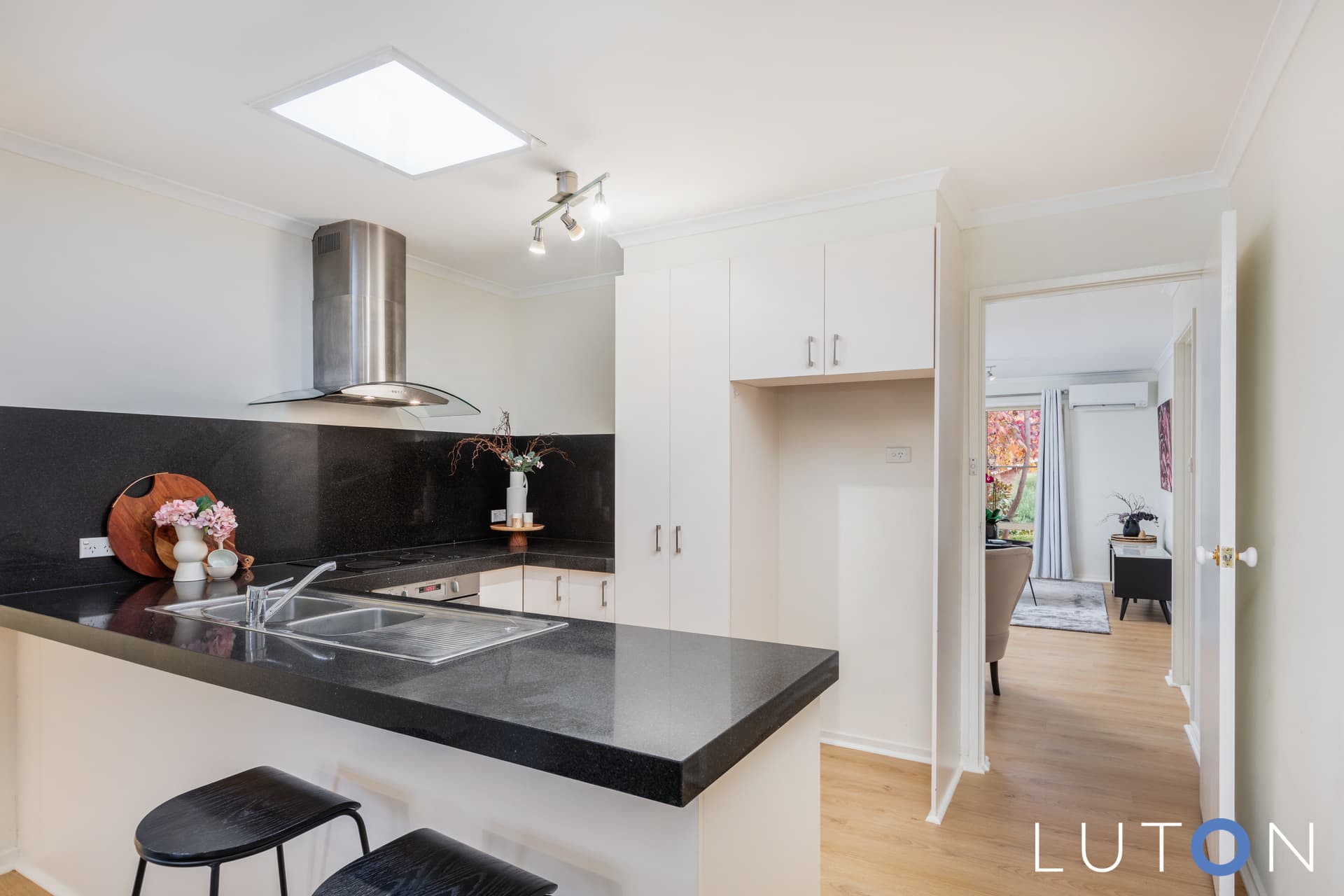 11 Scarfe Close, Gordon ACT 2906, Gordon - Image 1