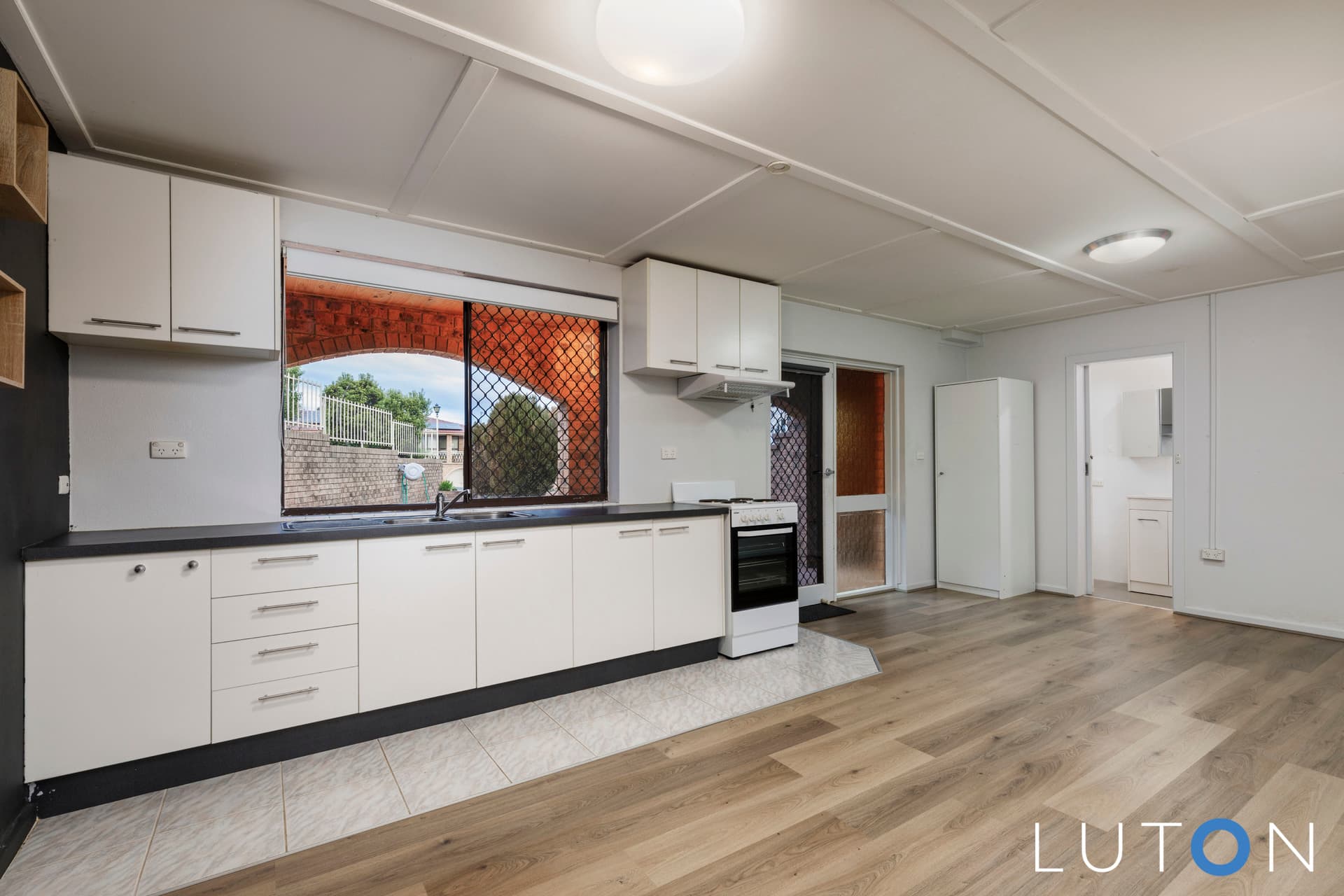 6 Jessop Place, Fadden ACT 2904, Fadden - Thumbnail 7