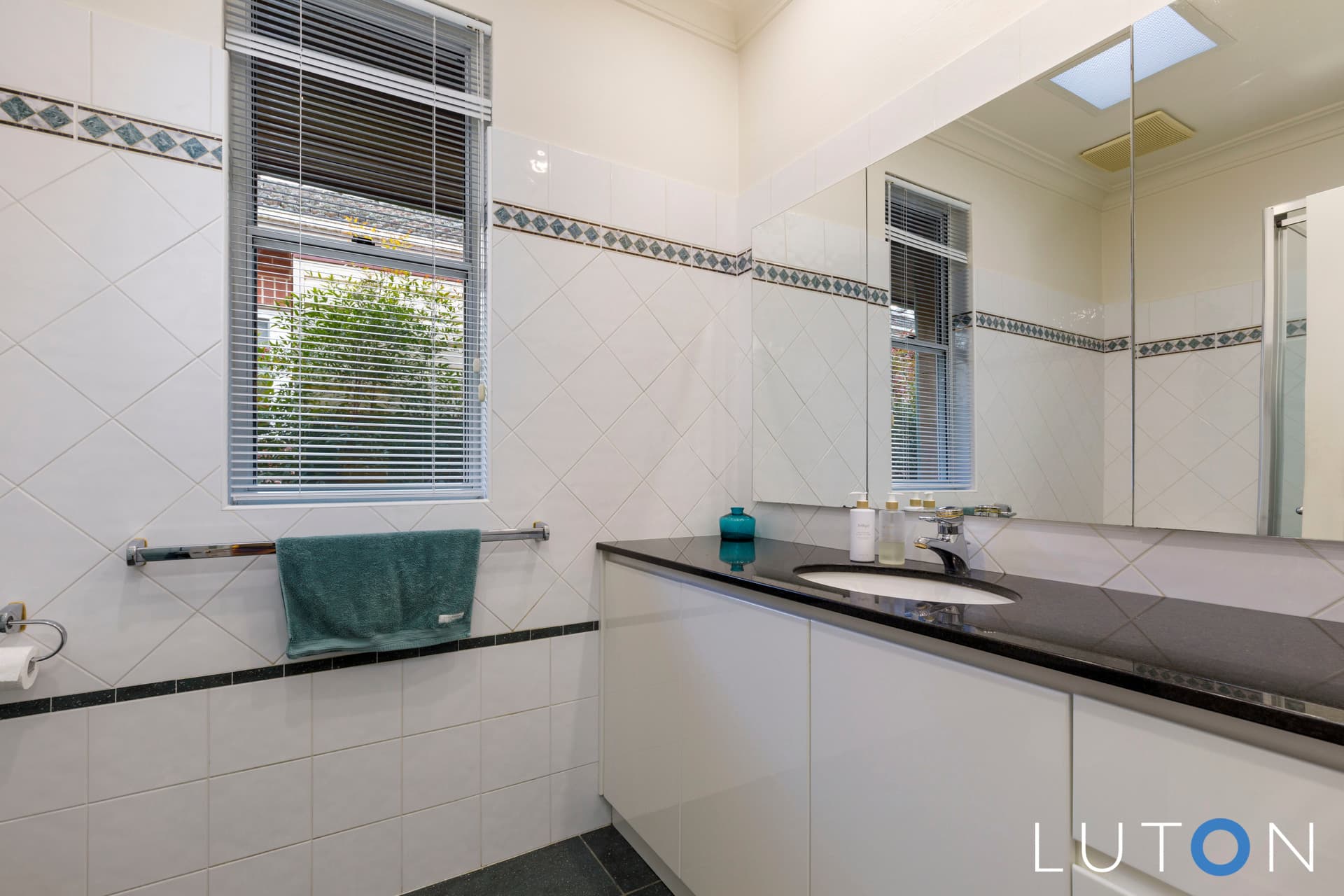 6 Gooreen Street, Reid ACT 2612, Reid - Thumbnail 8