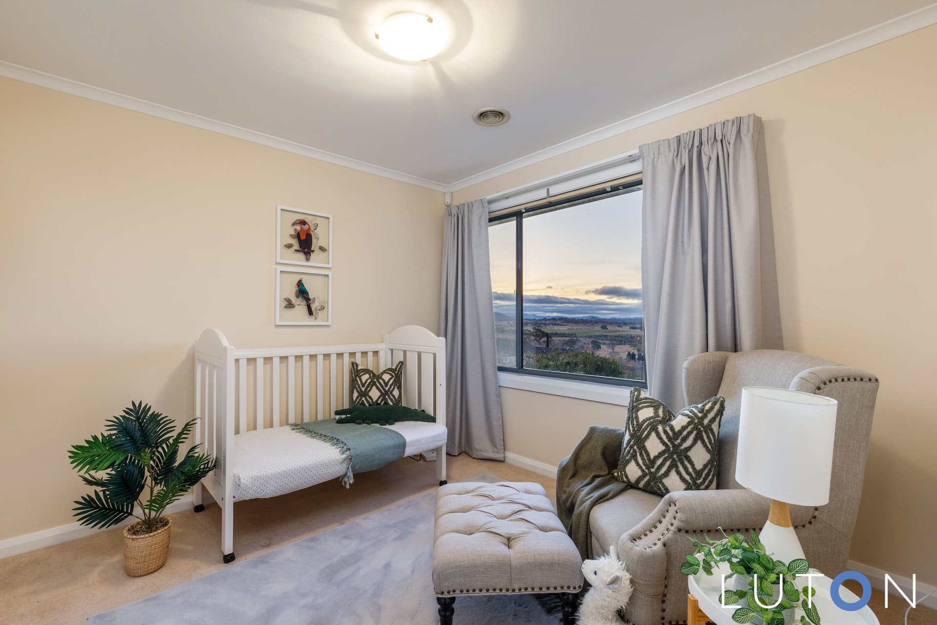 6 Van Praag Place, Gordon ACT 2906, Gordon - Thumbnail 2