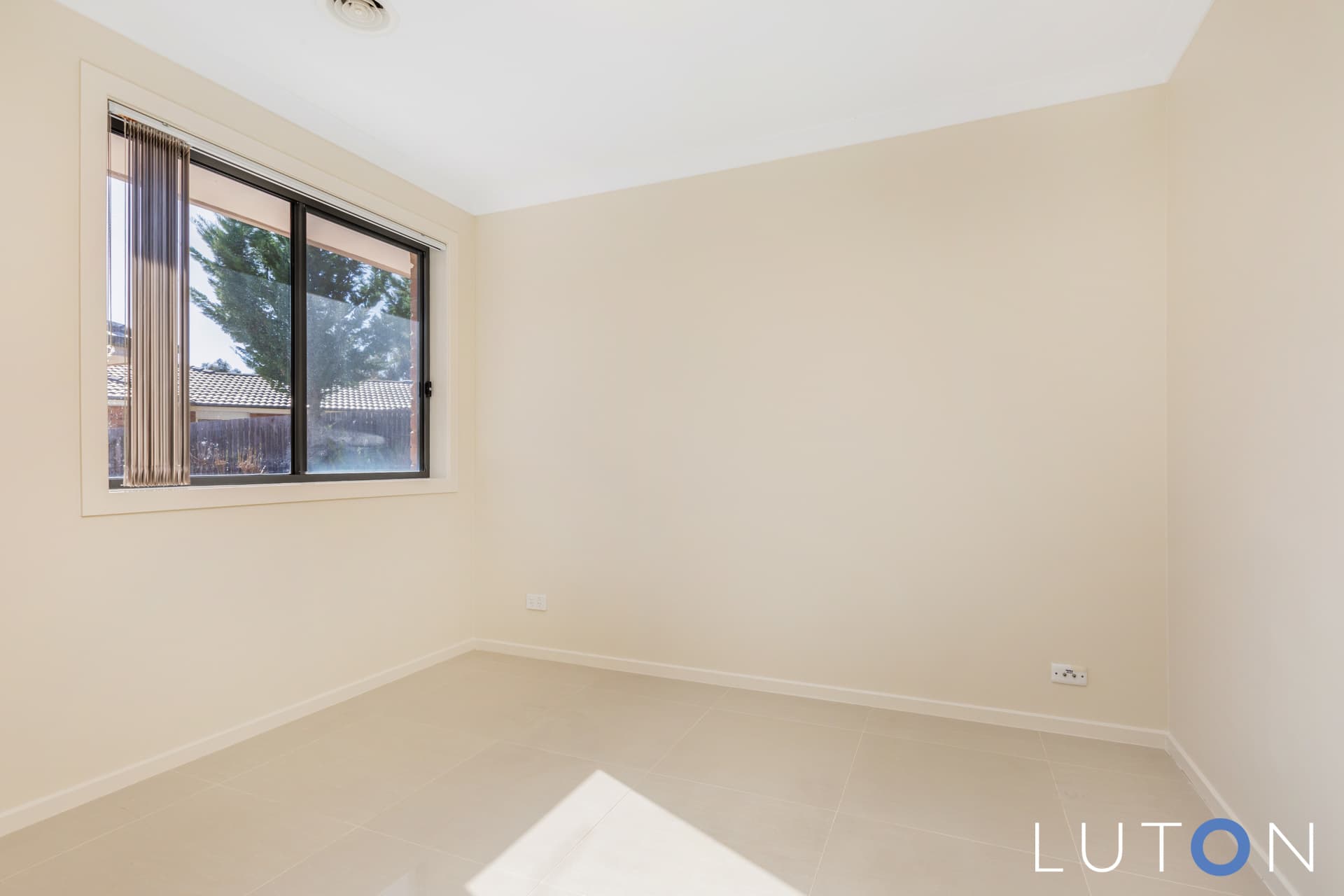 8 Sax Place, Macgregor ACT 2615, Macgregor - Image 1