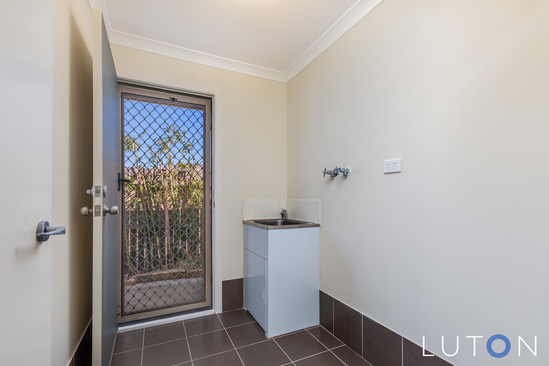 8 Sax Place, Macgregor ACT 2615, Macgregor - Thumbnail 3