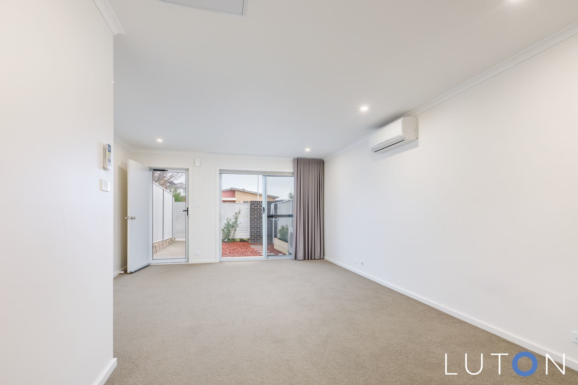 40/8 Ken Tribe Street, Coombs ACT 2611, Coombs - Thumbnail 4