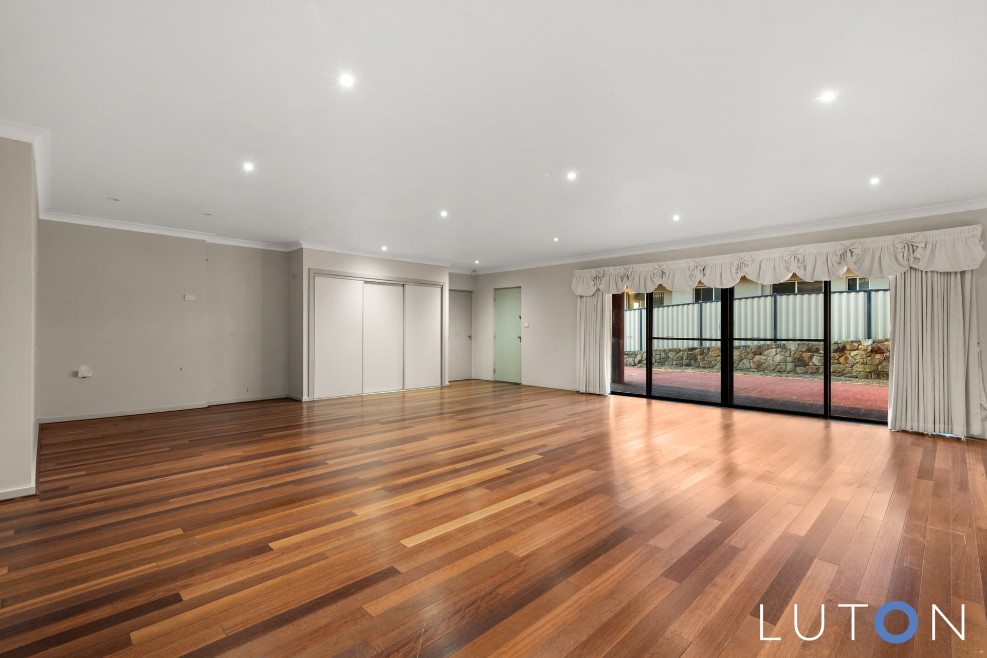 5 Wollemi Place, Banks ACT 2906, Banks - Thumbnail 4