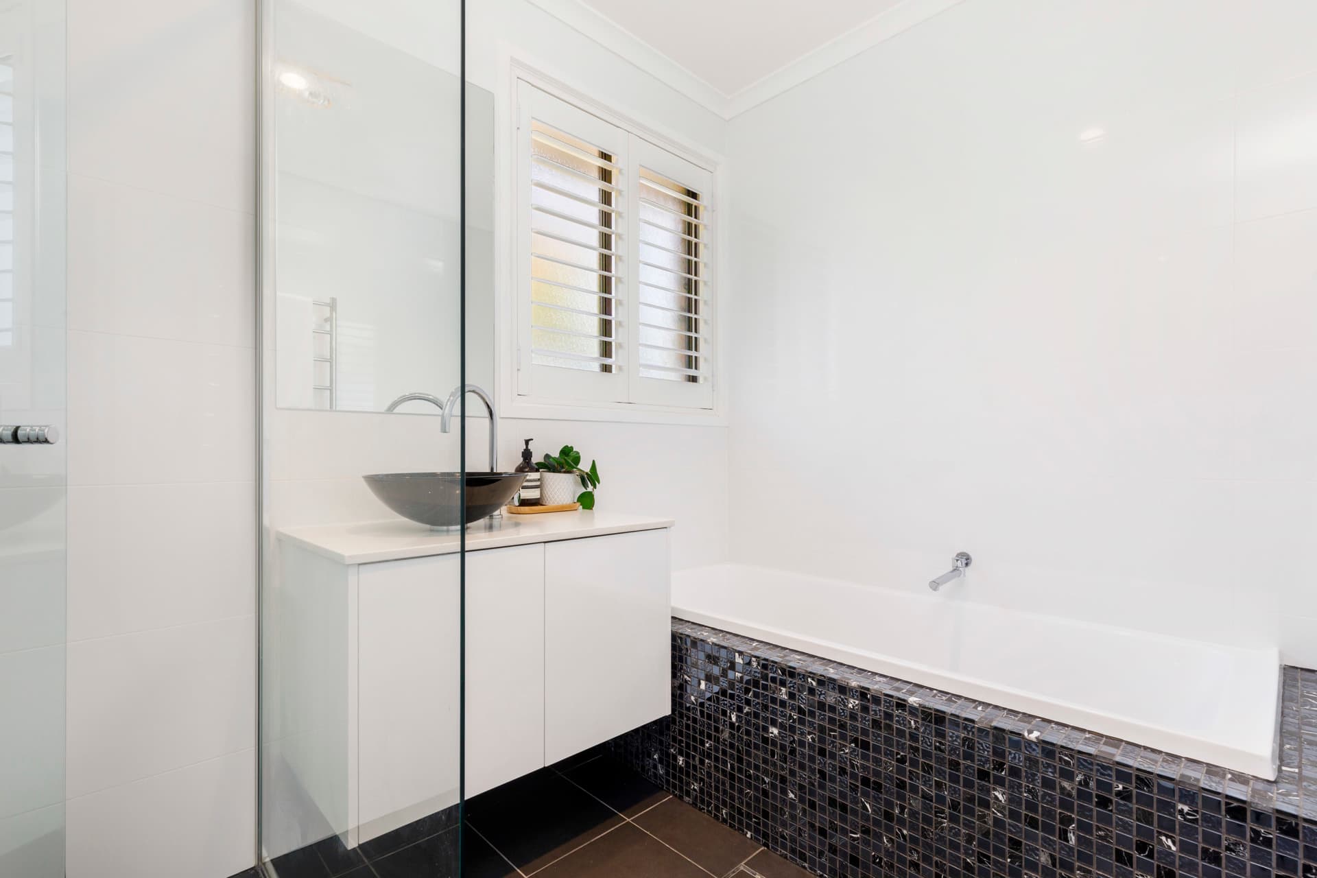 29 Willoughby Crescent, Gilmore ACT 2905, Gilmore - Thumbnail 4