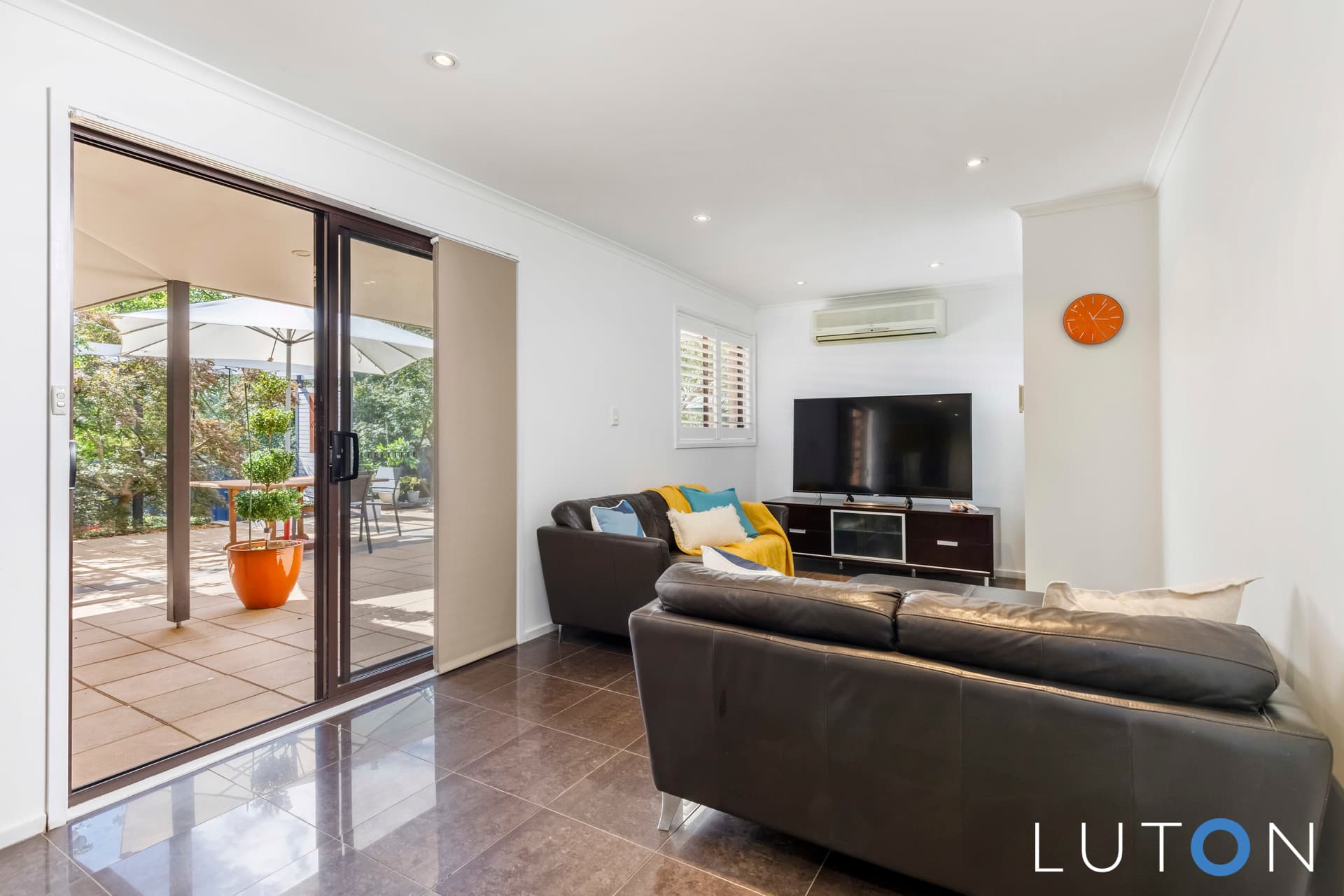 29 Willoughby Crescent, Gilmore ACT 2905, Gilmore - Thumbnail 2