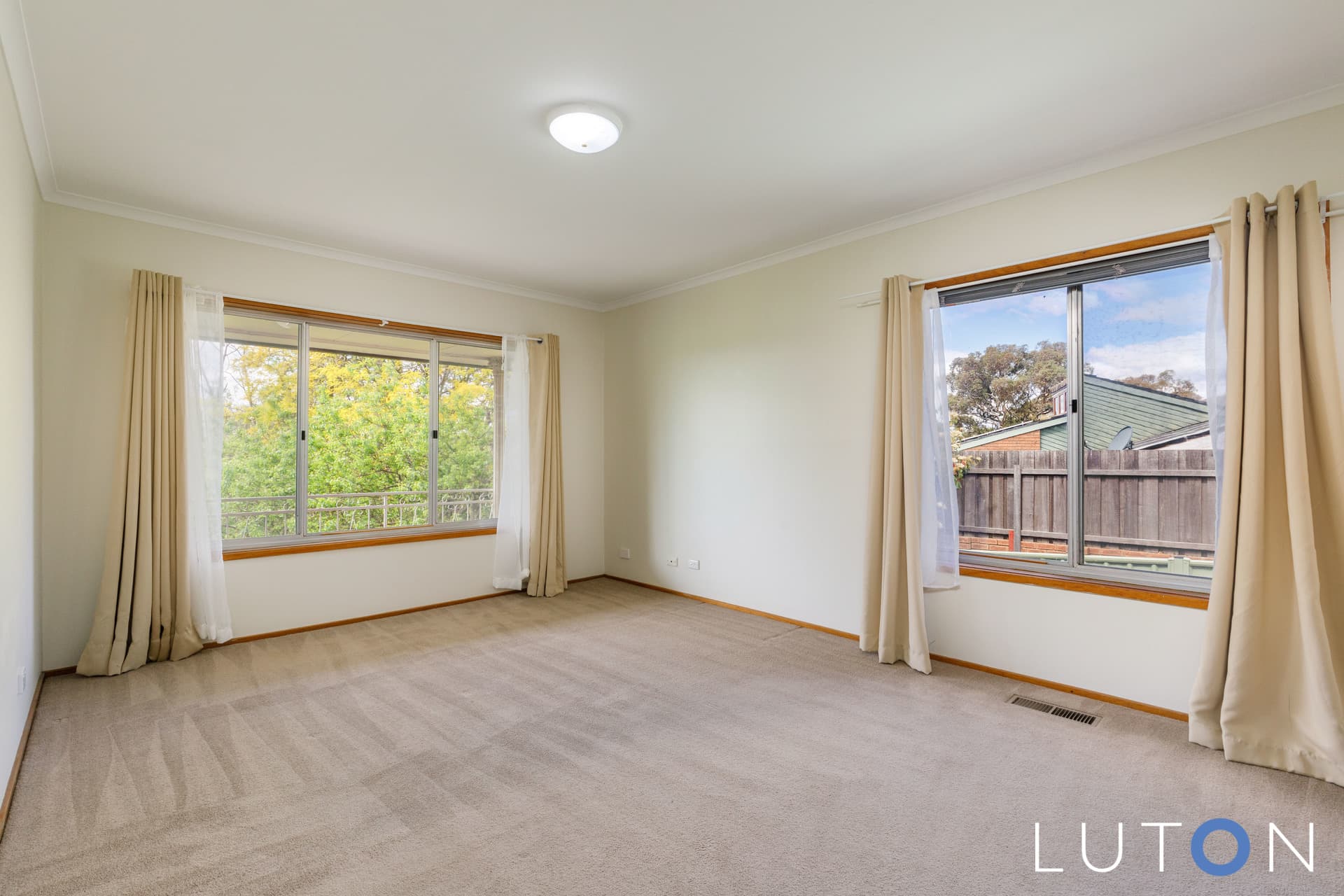 23 Learmonth Drive, Kambah ACT 2902, Kambah - Thumbnail 2