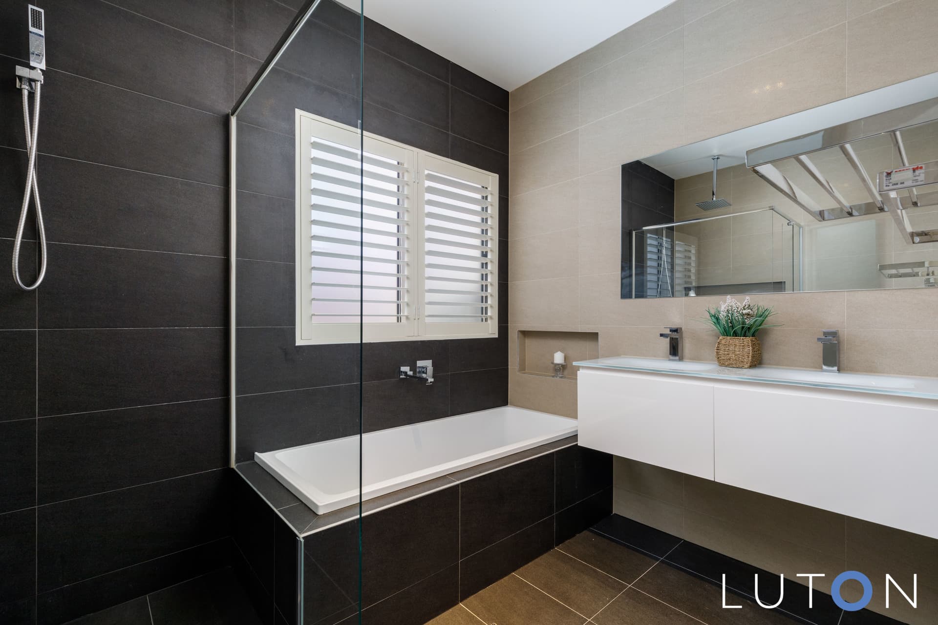 45 McDermott Street, Kambah ACT 2902, Kambah - Thumbnail 2