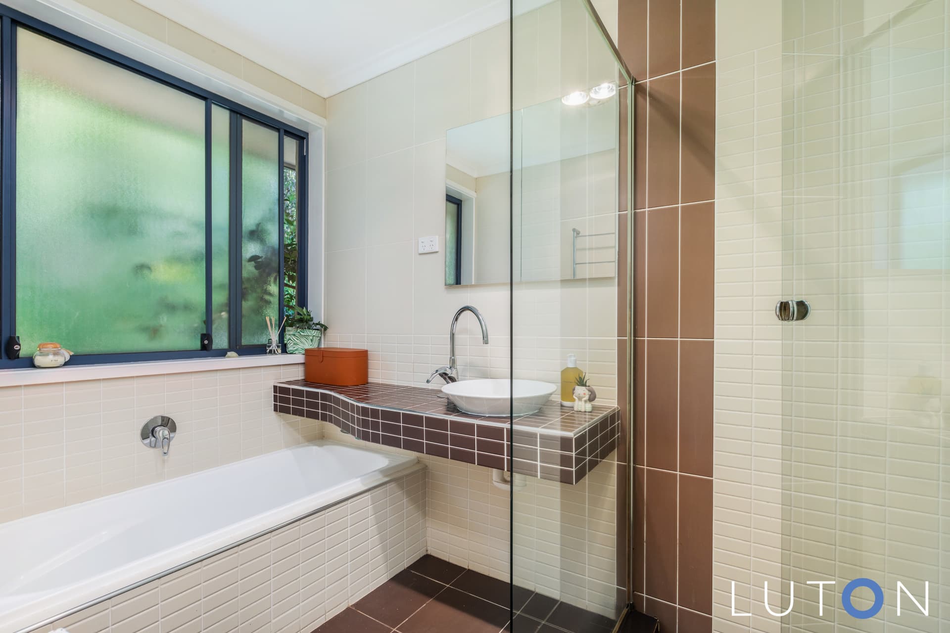 77 Sheaffe Street, Holder ACT 2611, Holder - Thumbnail 2