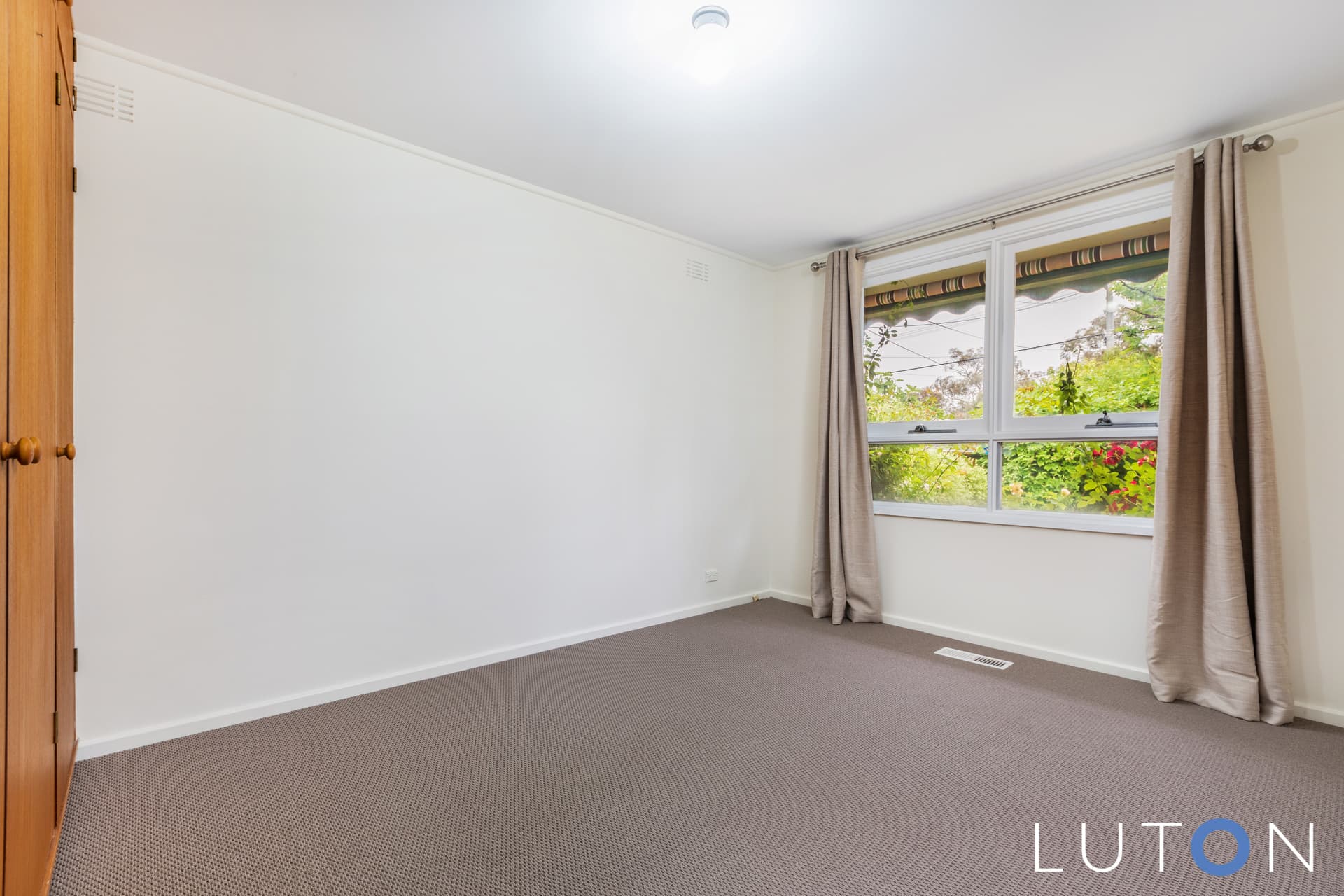 6 Shann Place, Chifley ACT 2606, Chifley - Thumbnail 2