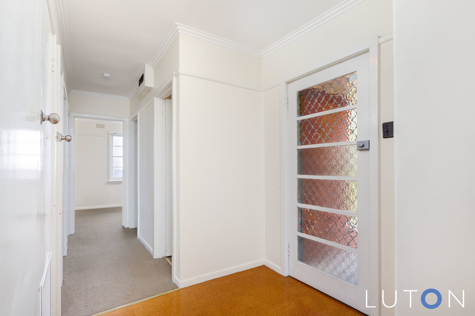 4 Barron Street, Deakin ACT 2600, Deakin - Thumbnail 2