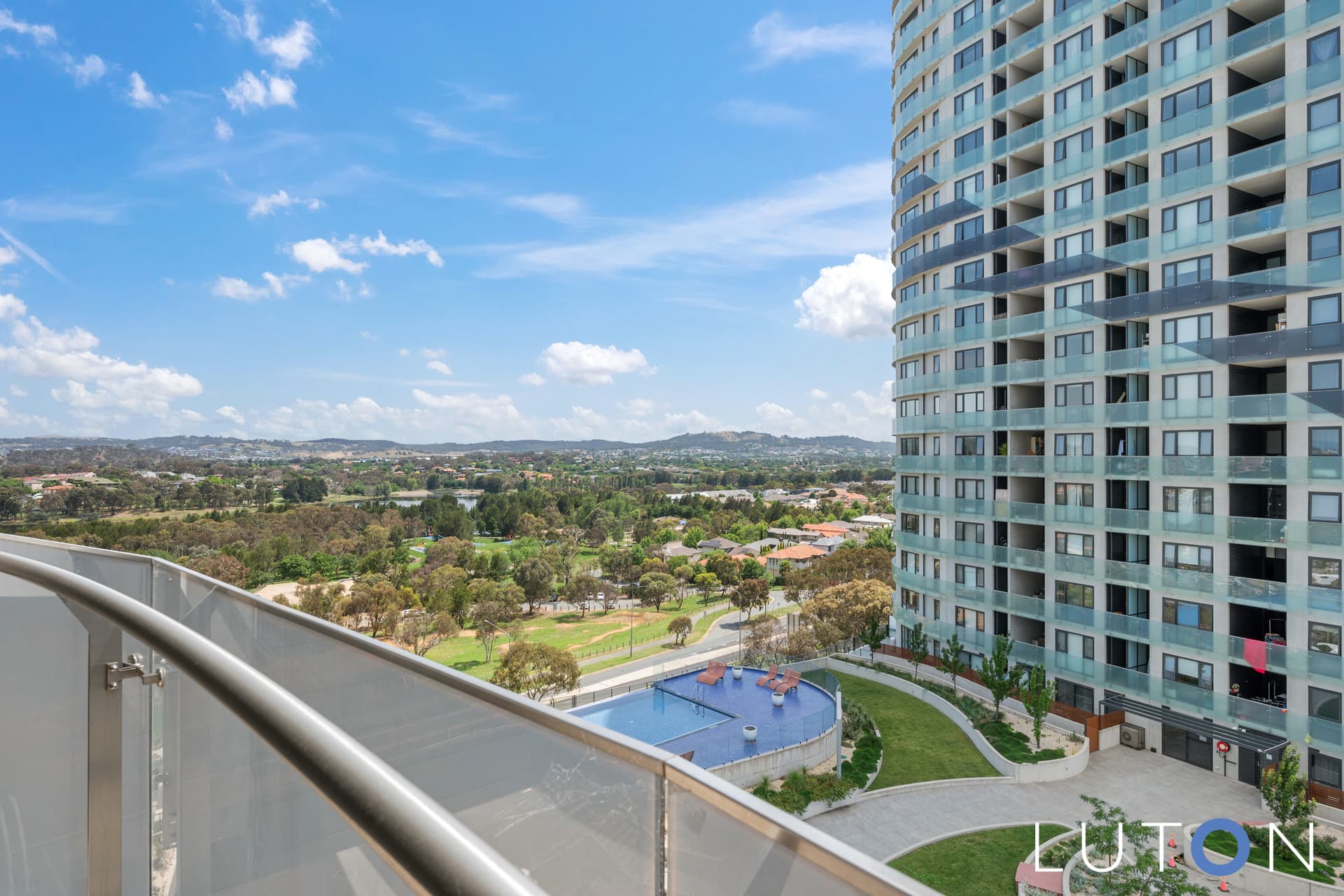 127/1 Anthony Rolfe Avenue, Gungahlin ACT 2912, Gungahlin - Thumbnail 2
