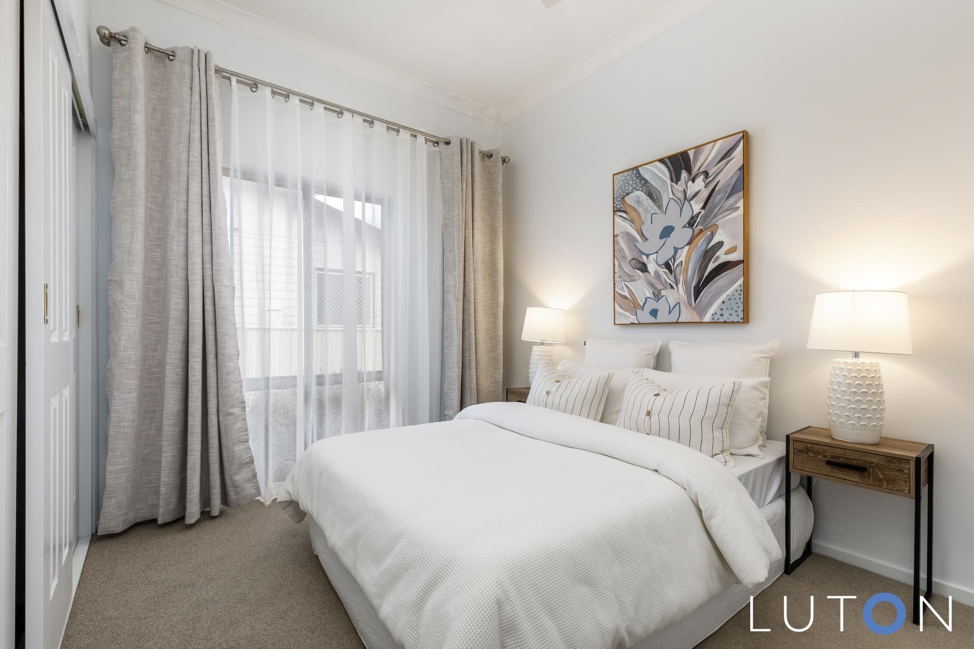 6 McIntosh Street, Queanbeyan NSW 2620, Queanbeyan - Image 1