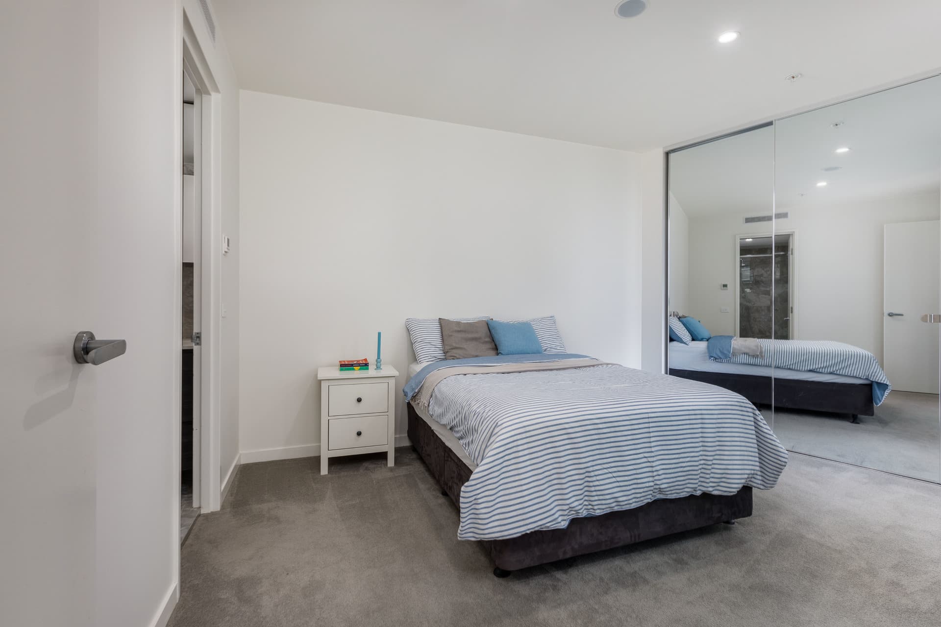202/2 Batman Street, Braddon ACT 2612, Braddon - Image 1