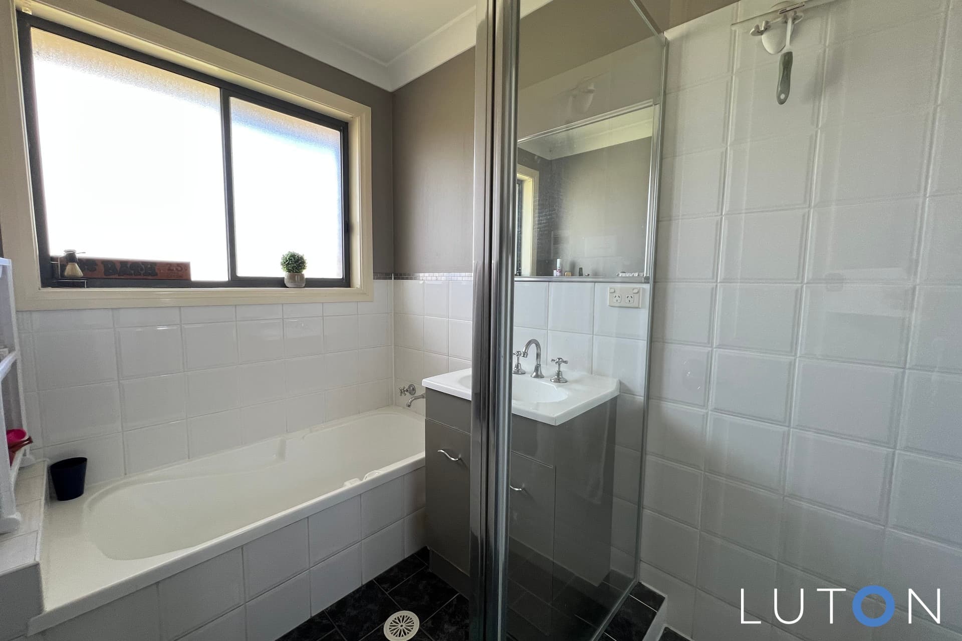 28 Bradford Drive, Goulburn NSW 2580, Goulburn - Thumbnail 4