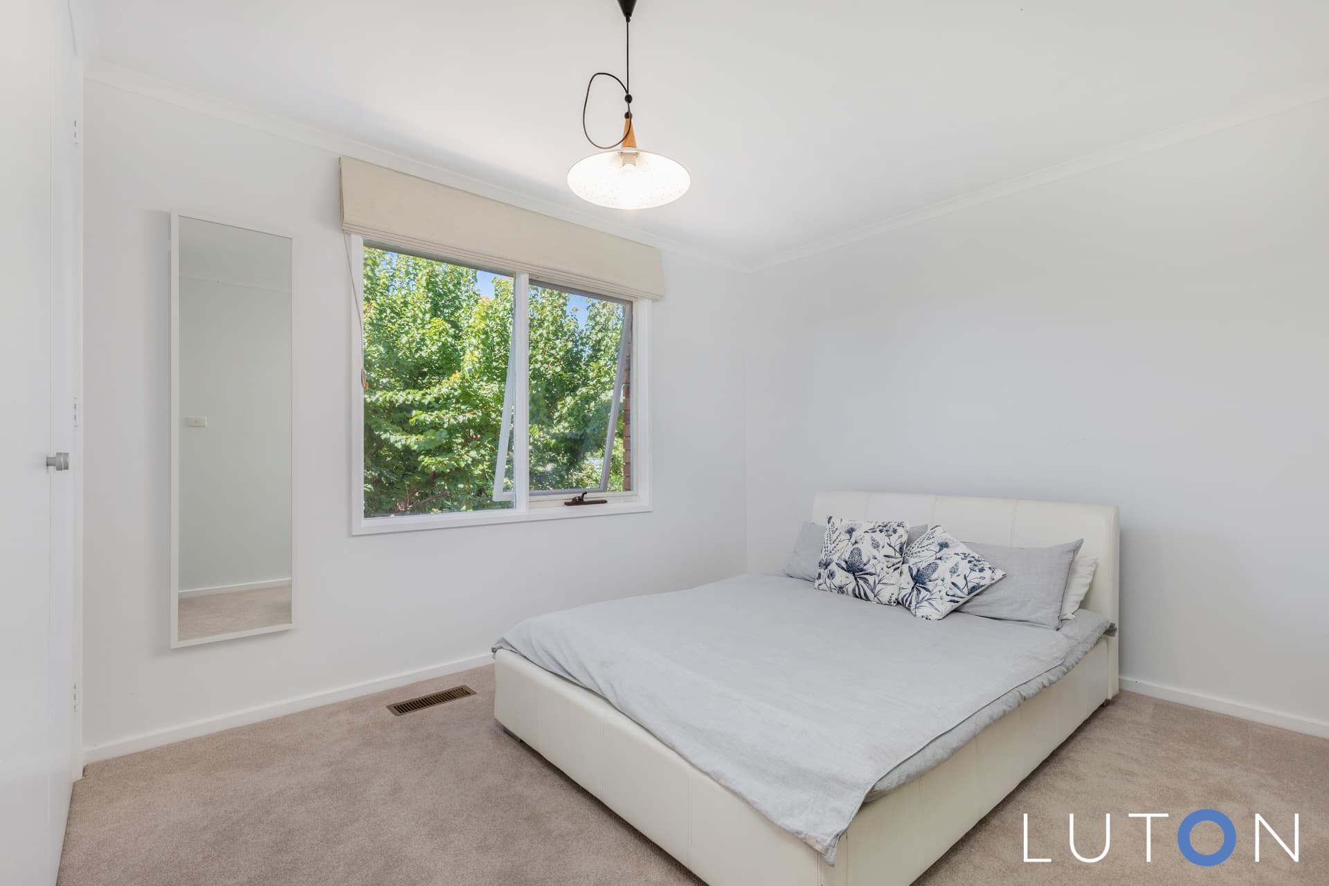 11 Meston Place, Fadden ACT 2904, Fadden - Thumbnail 5