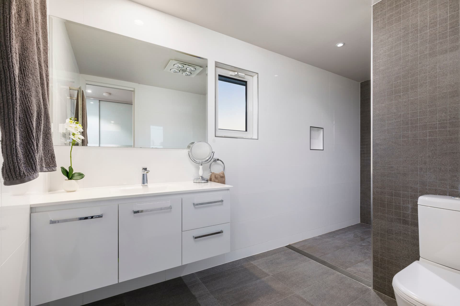 15 Weston Street, Yarralumla ACT 2600, Yarralumla - Thumbnail 2