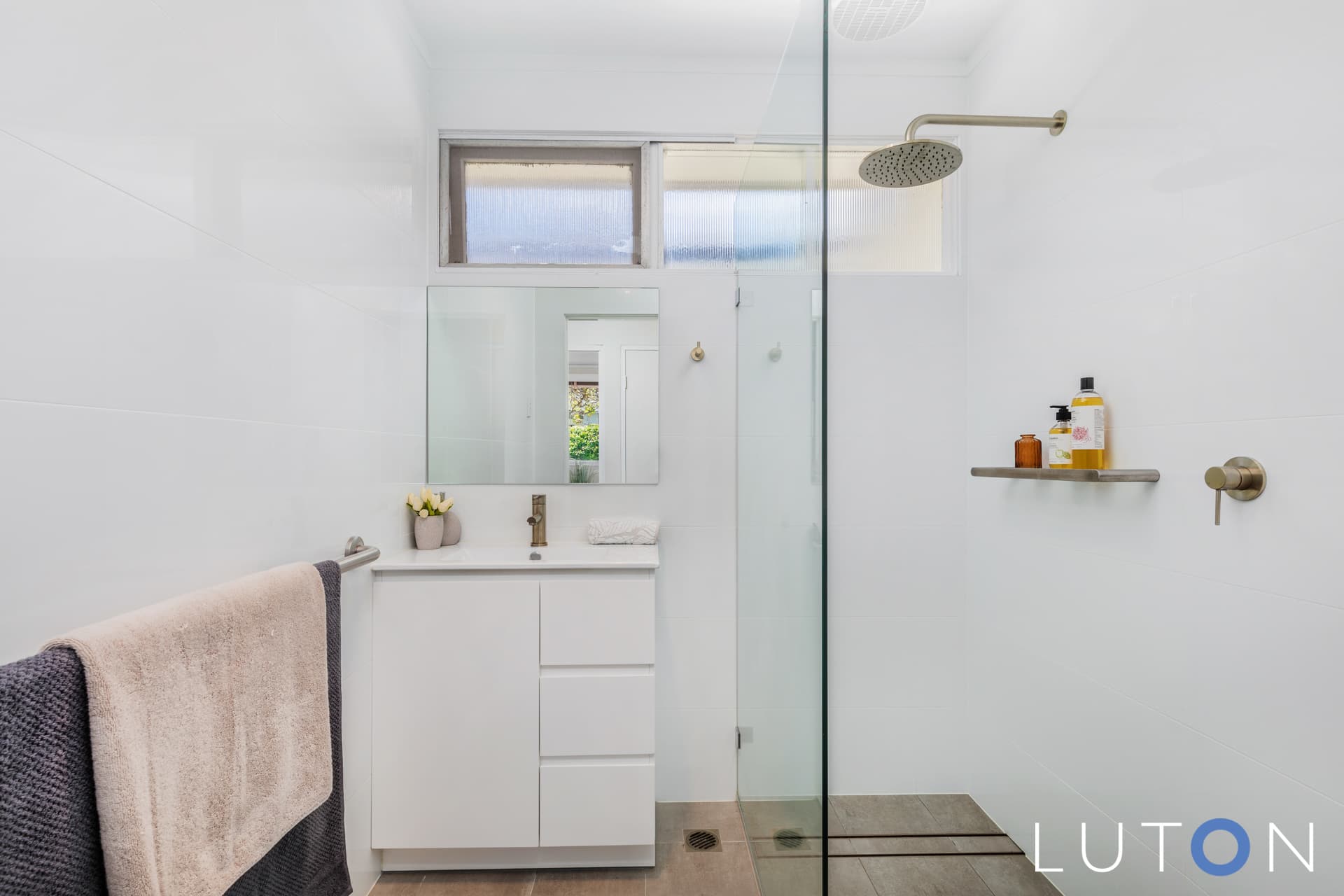 16 Carstensz Street, Griffith ACT 2603, Griffith - Thumbnail 8