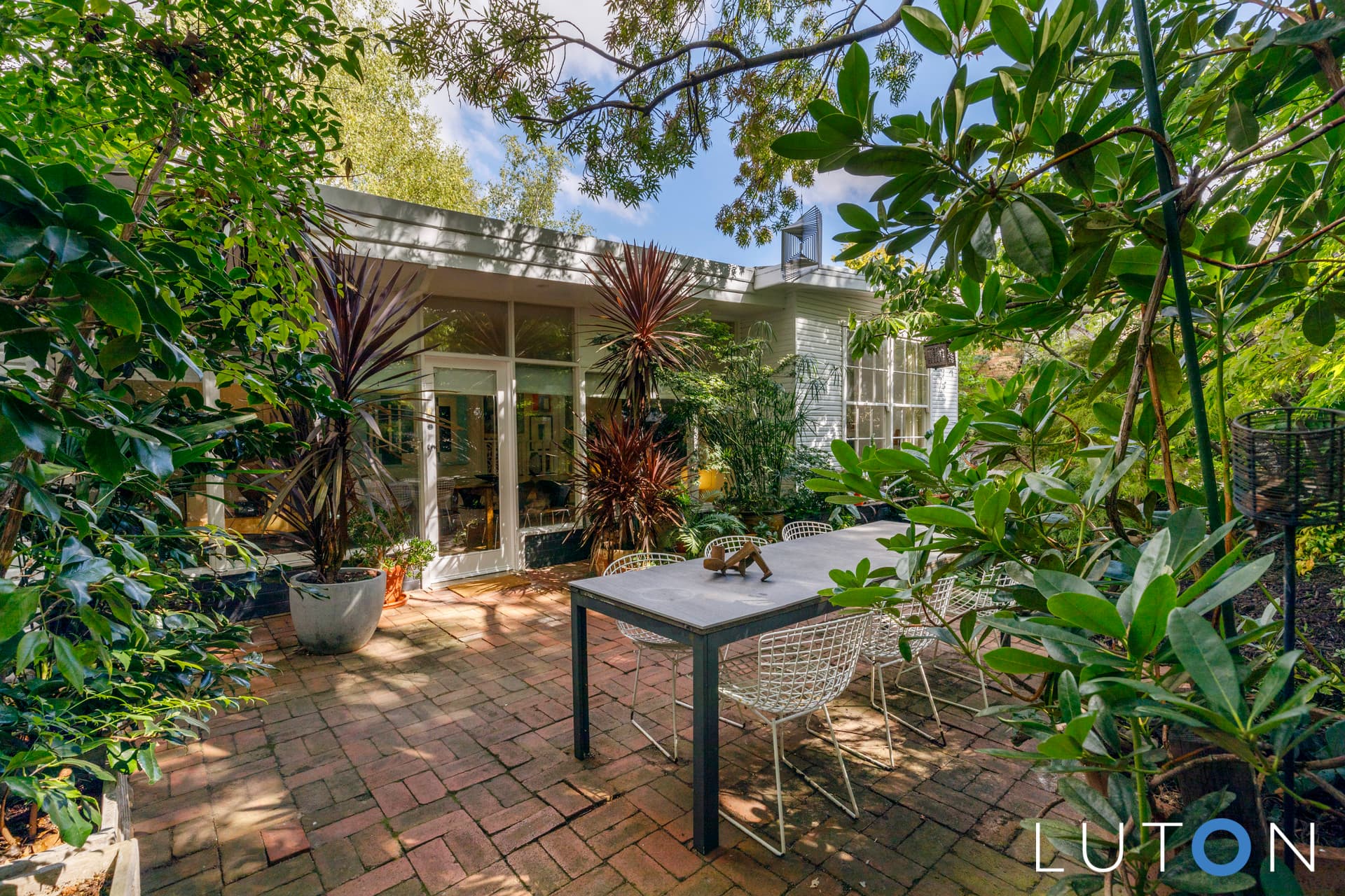 29 Carnegie Crescent, Narrabundah ACT 2604, Narrabundah - Image 1