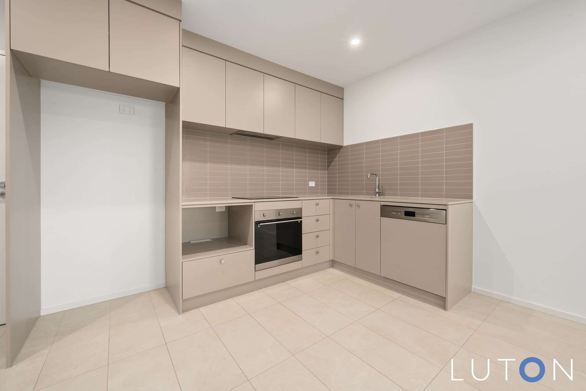 33/28 Beechworth Street, Watson ACT 2602, Watson - Thumbnail 4